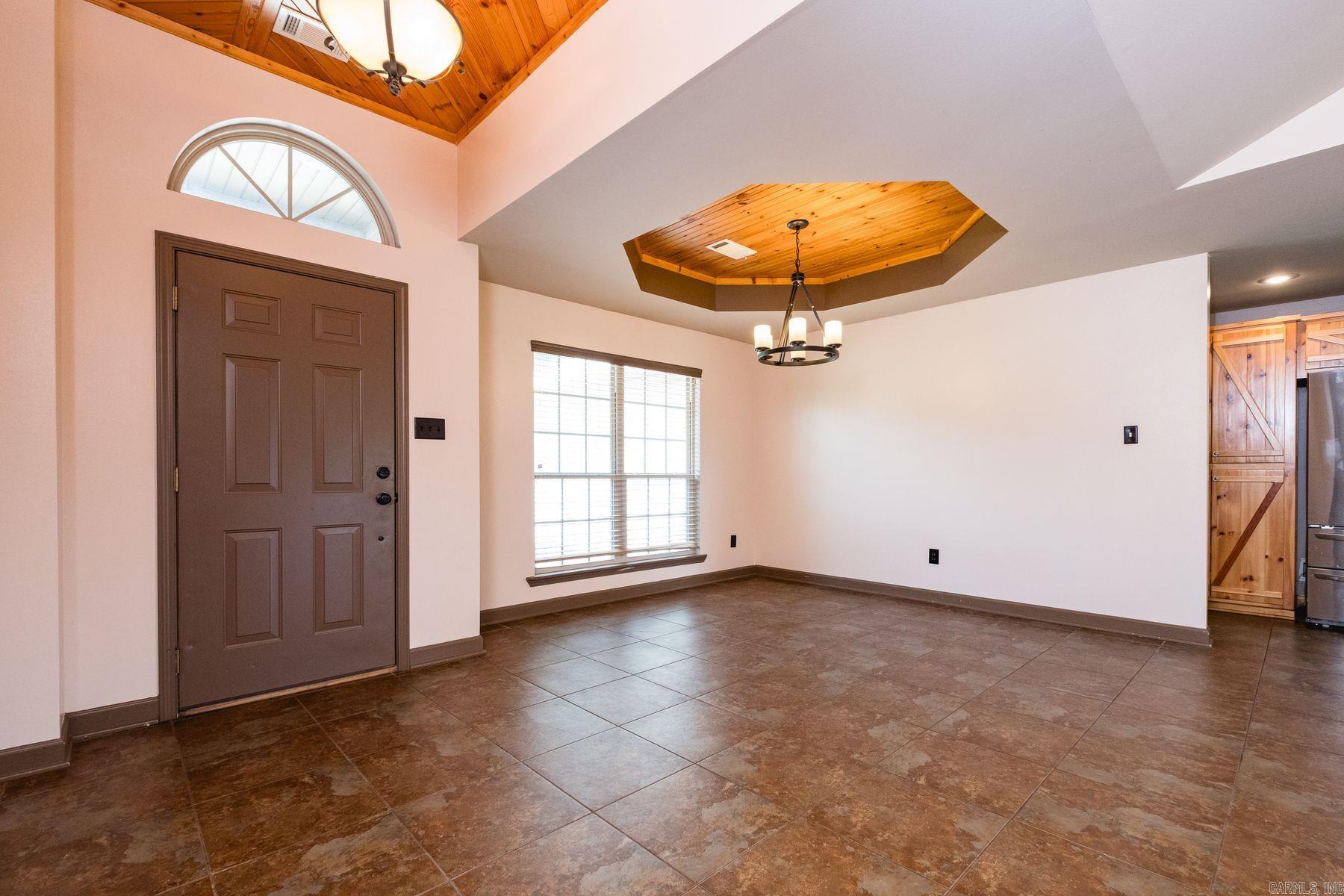 4951 Dixie Lane