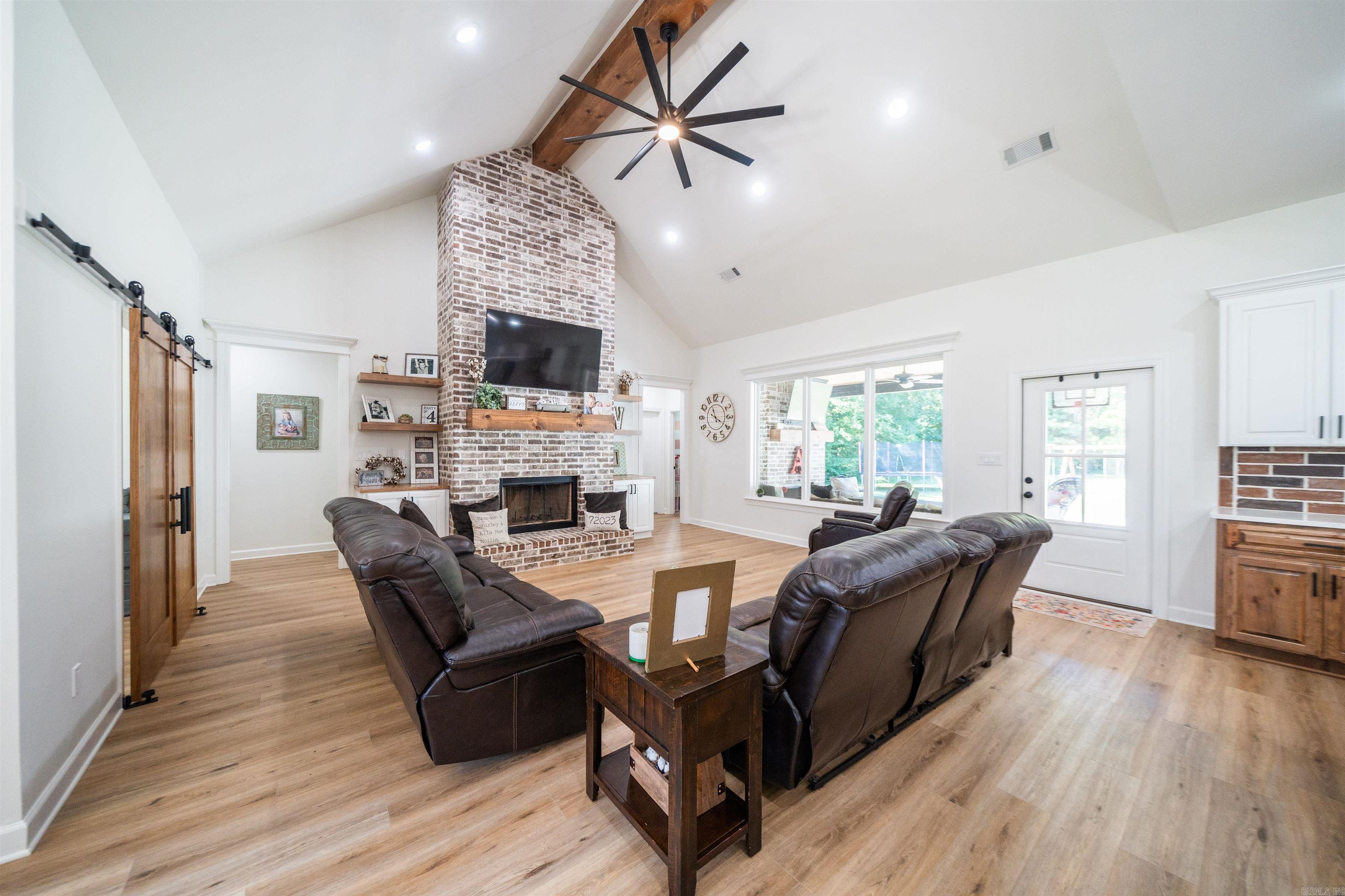 1084 Mahoney Road