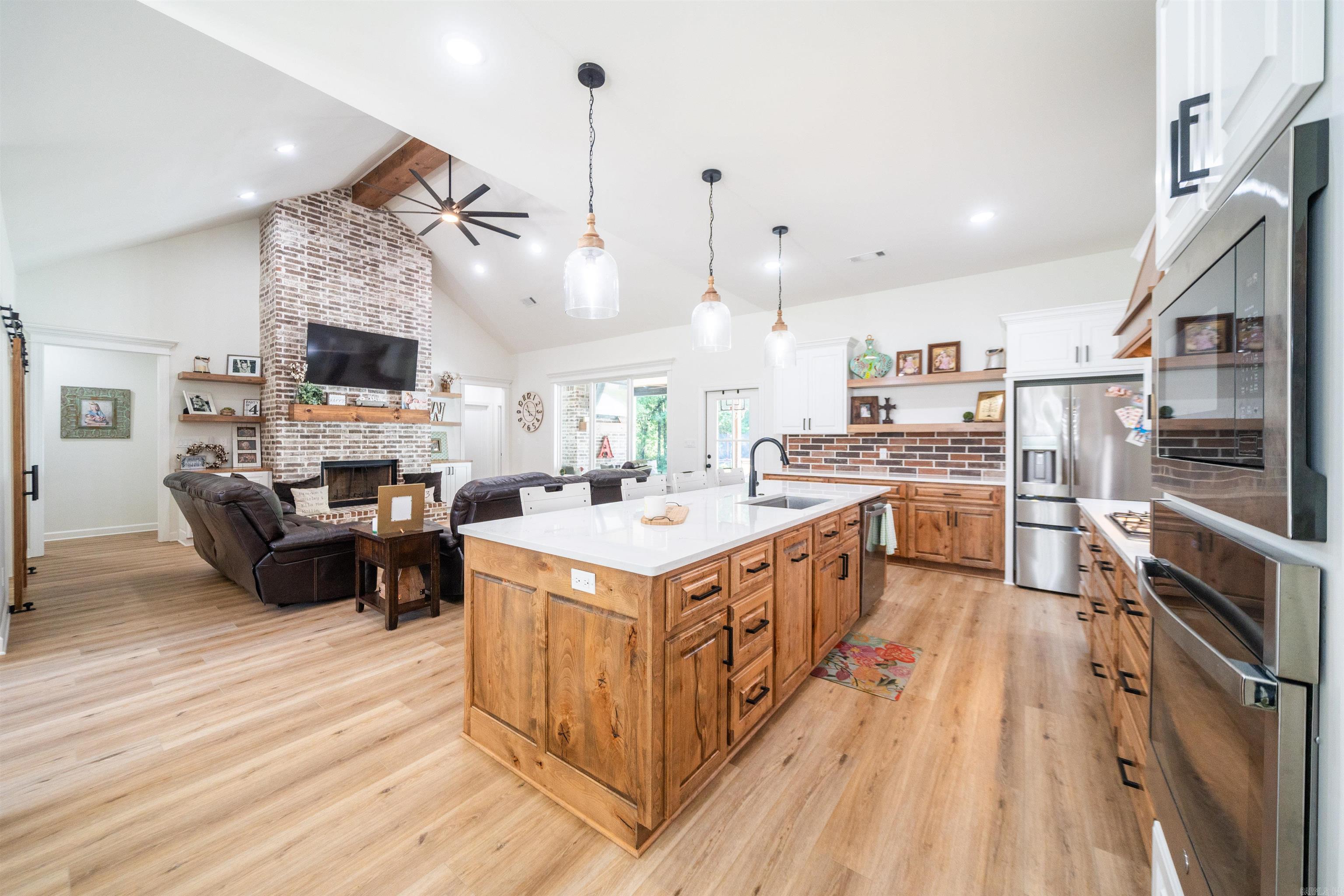 1084 Mahoney Road