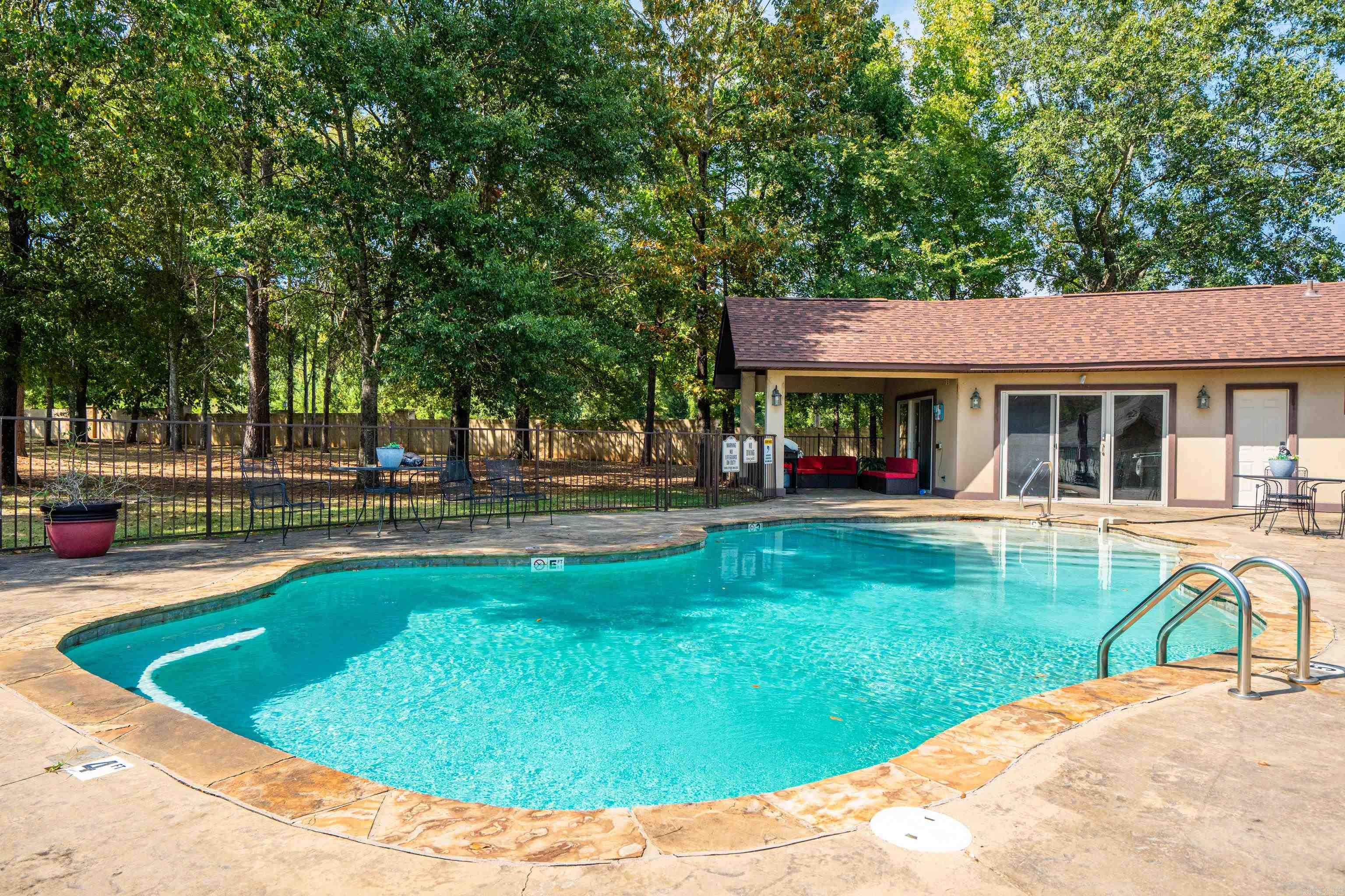 5201 Albert Pike Road, Unit A-5 Road Unit: A-5