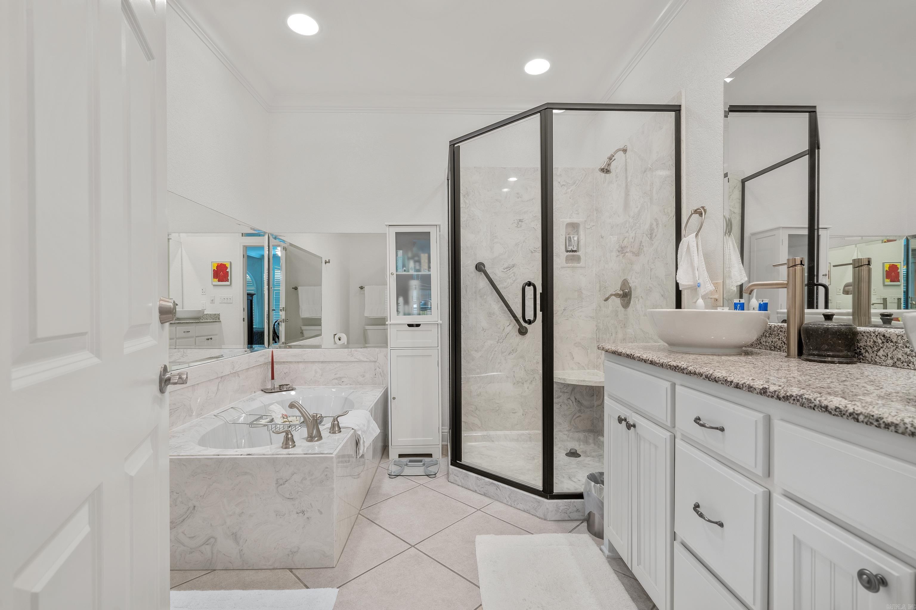 5201 Albert Pike Road, Unit A-5 Road Unit: A-5