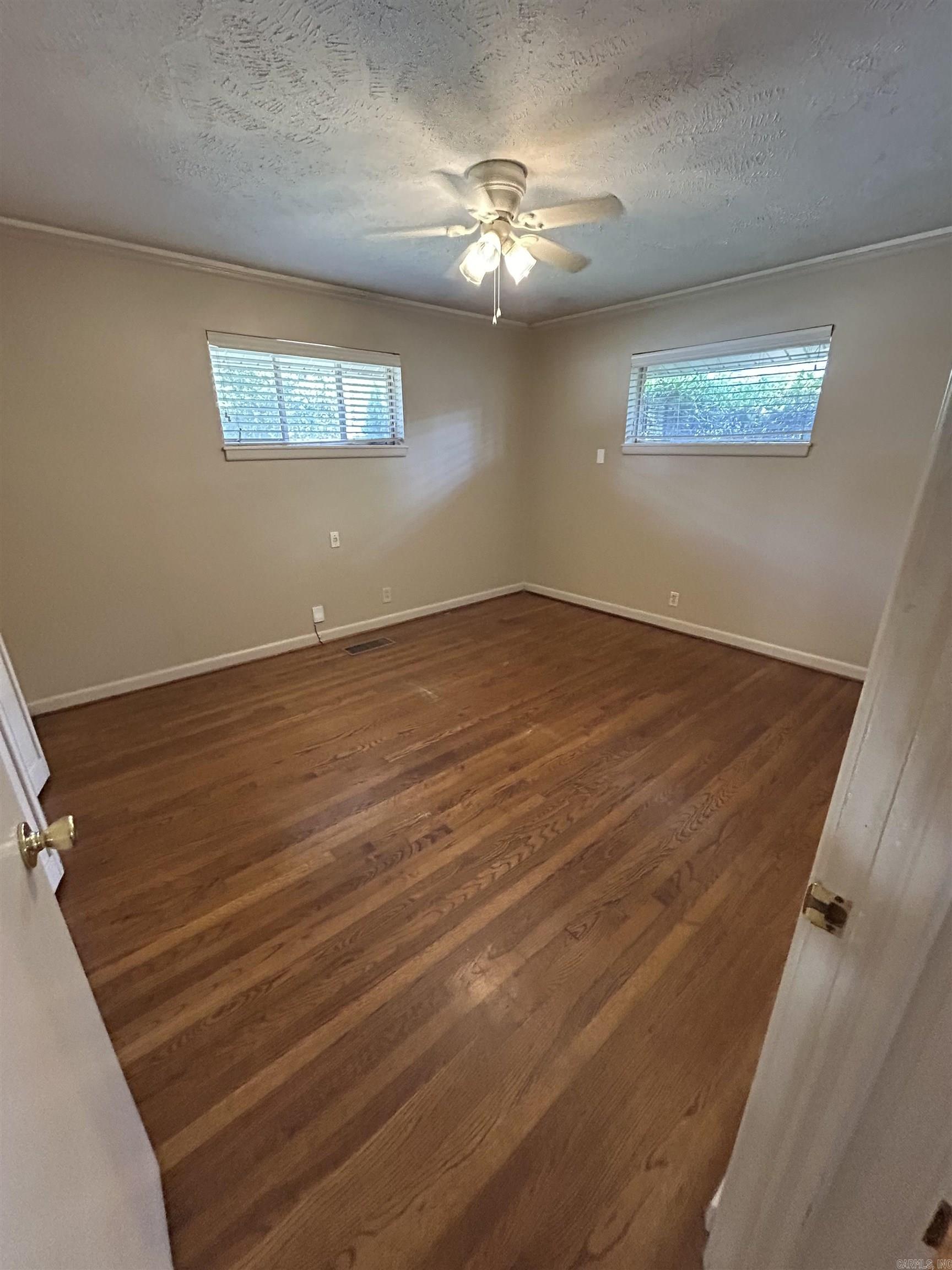 39 Broadmoor Dr