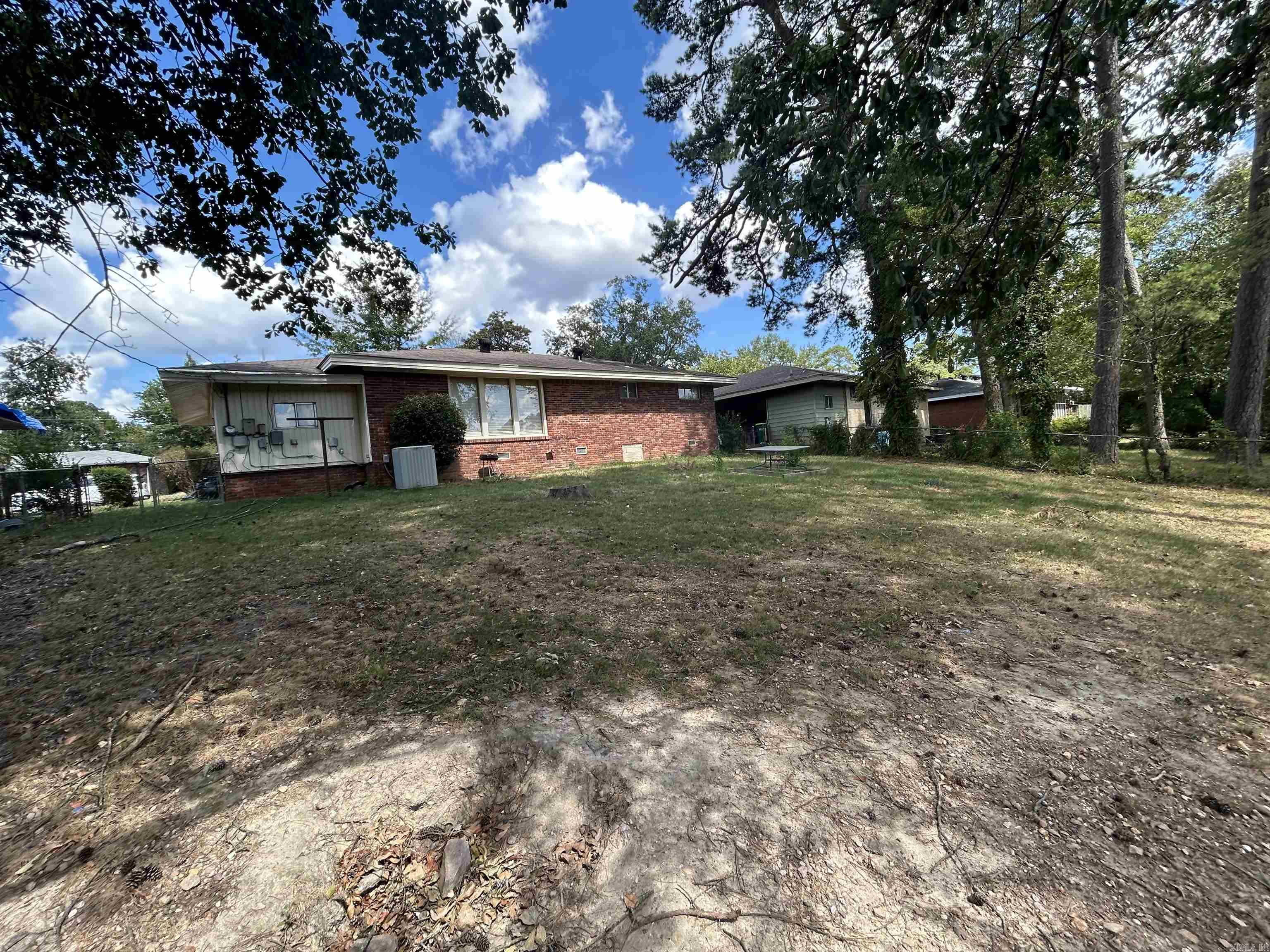 39 Broadmoor Dr
