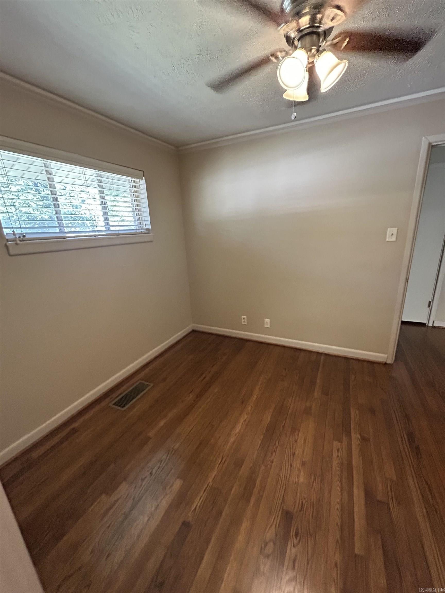 39 Broadmoor Dr
