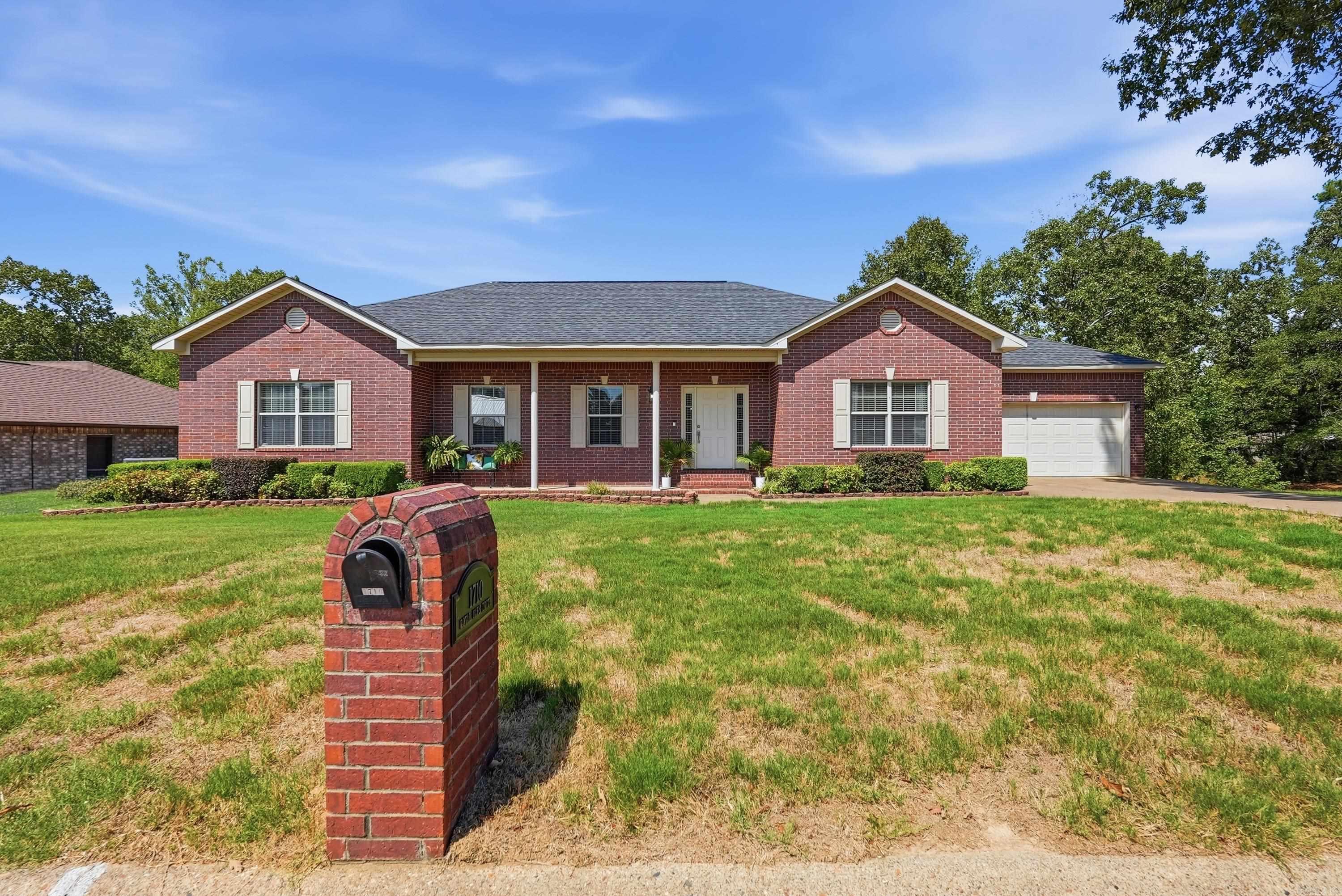 1710 Royal Oaks Drive