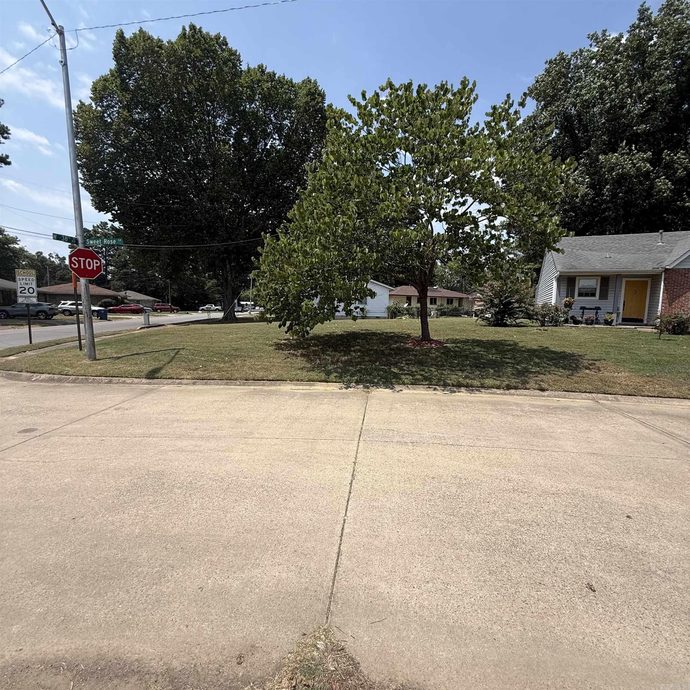 00 Sweet Rose Lane