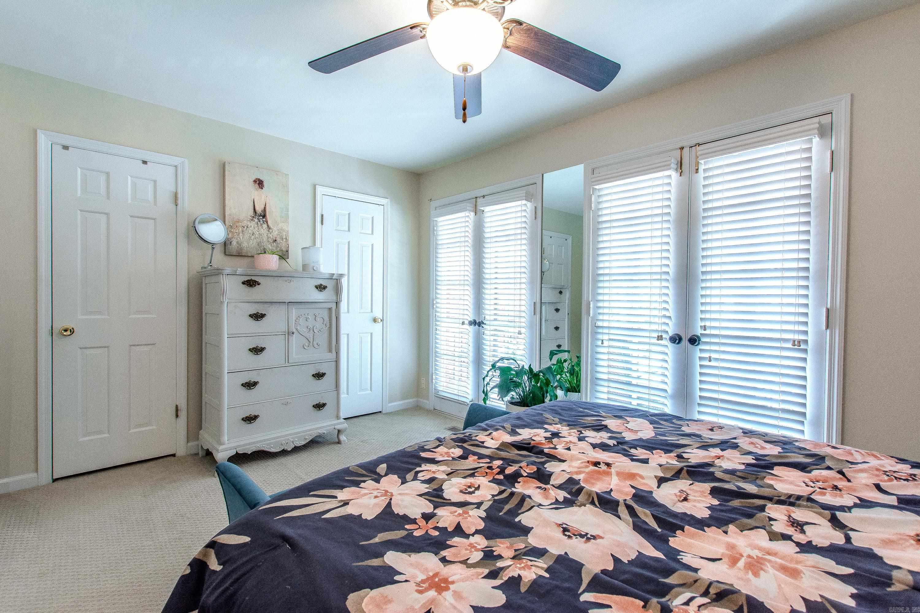 8 Kingsbridge Way Unit: Apt 8