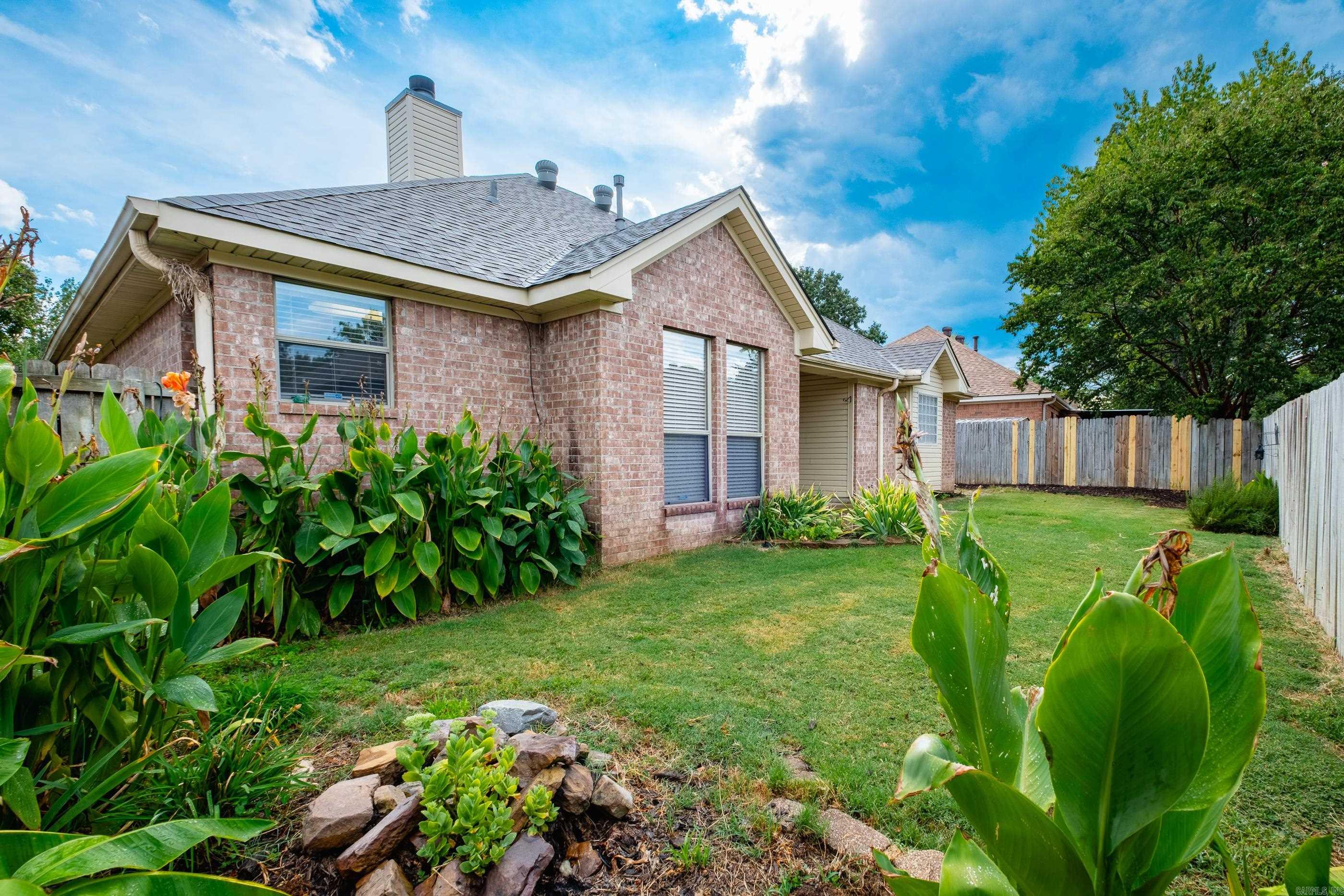211 Chantilly Circle