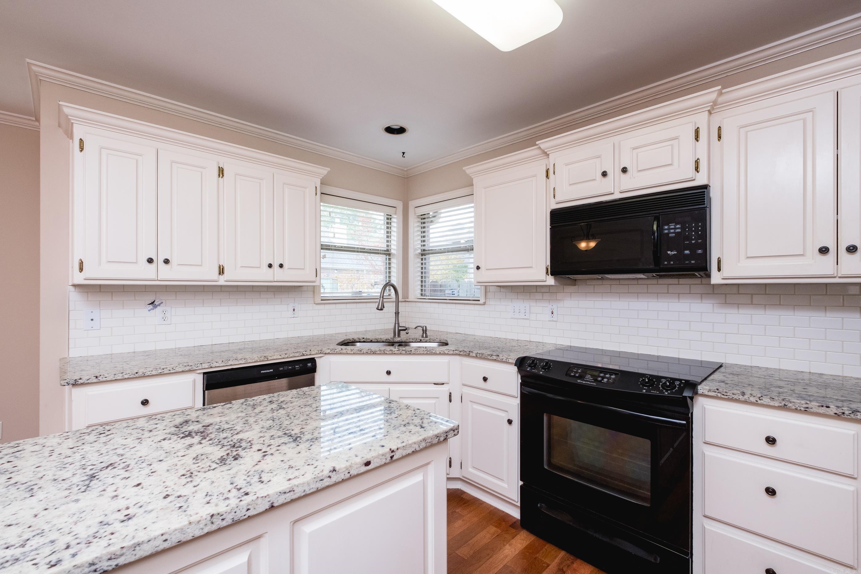 211 Chantilly Circle
