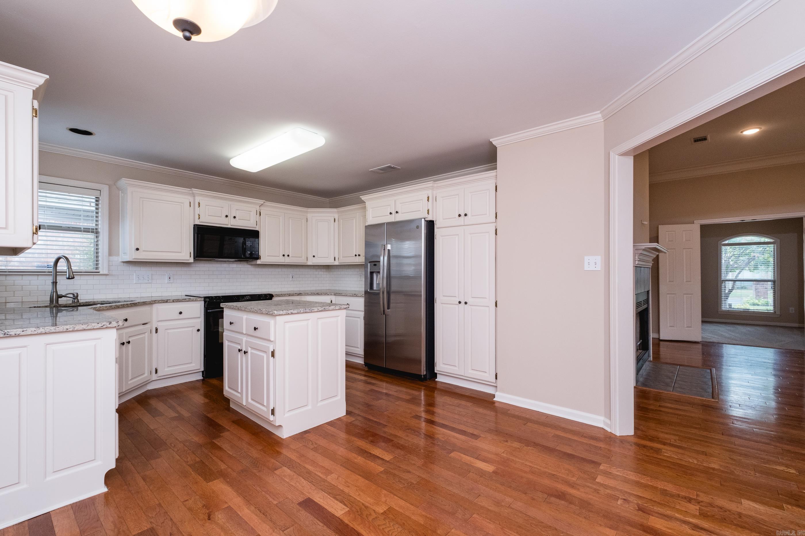 211 Chantilly Circle