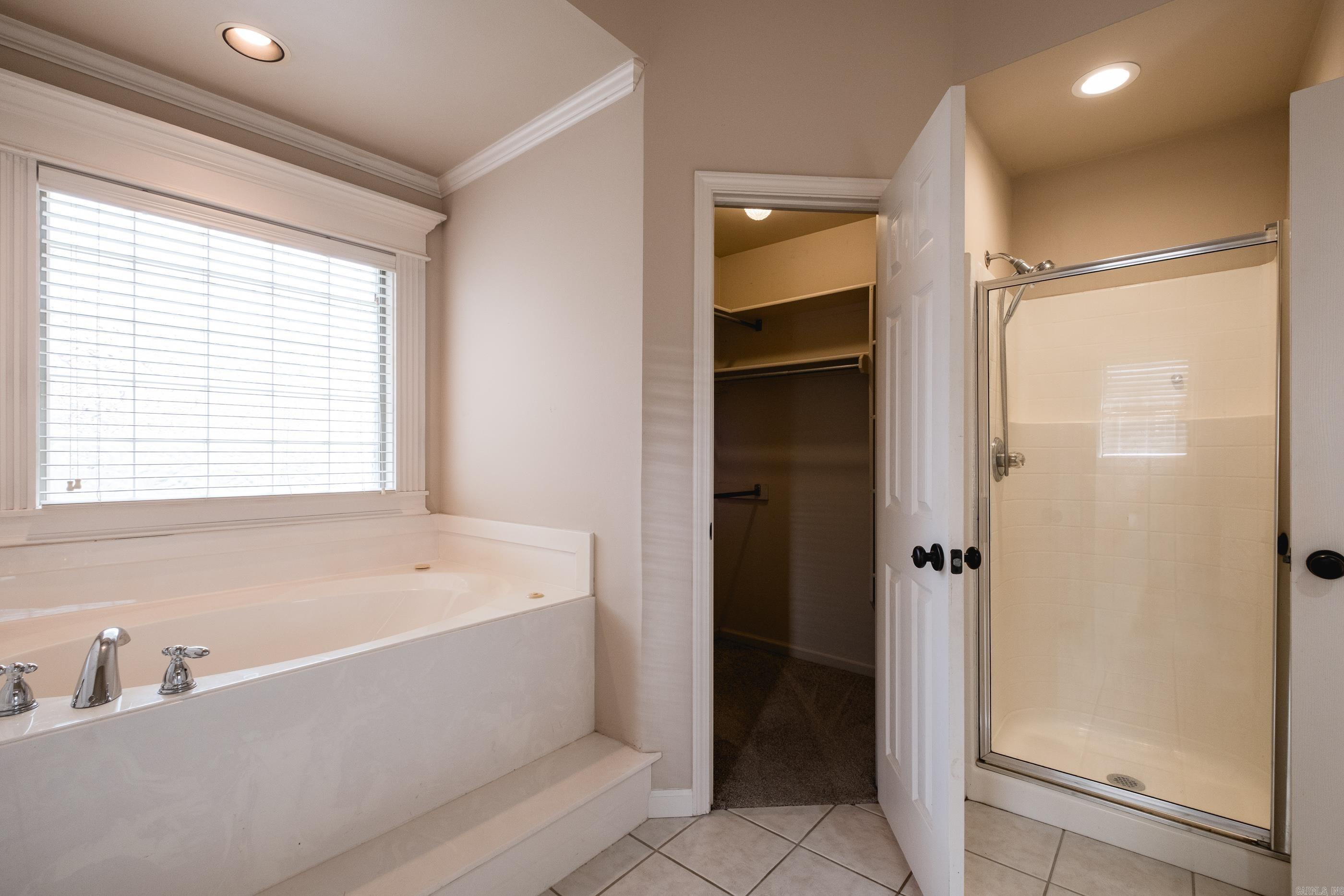 211 Chantilly Circle