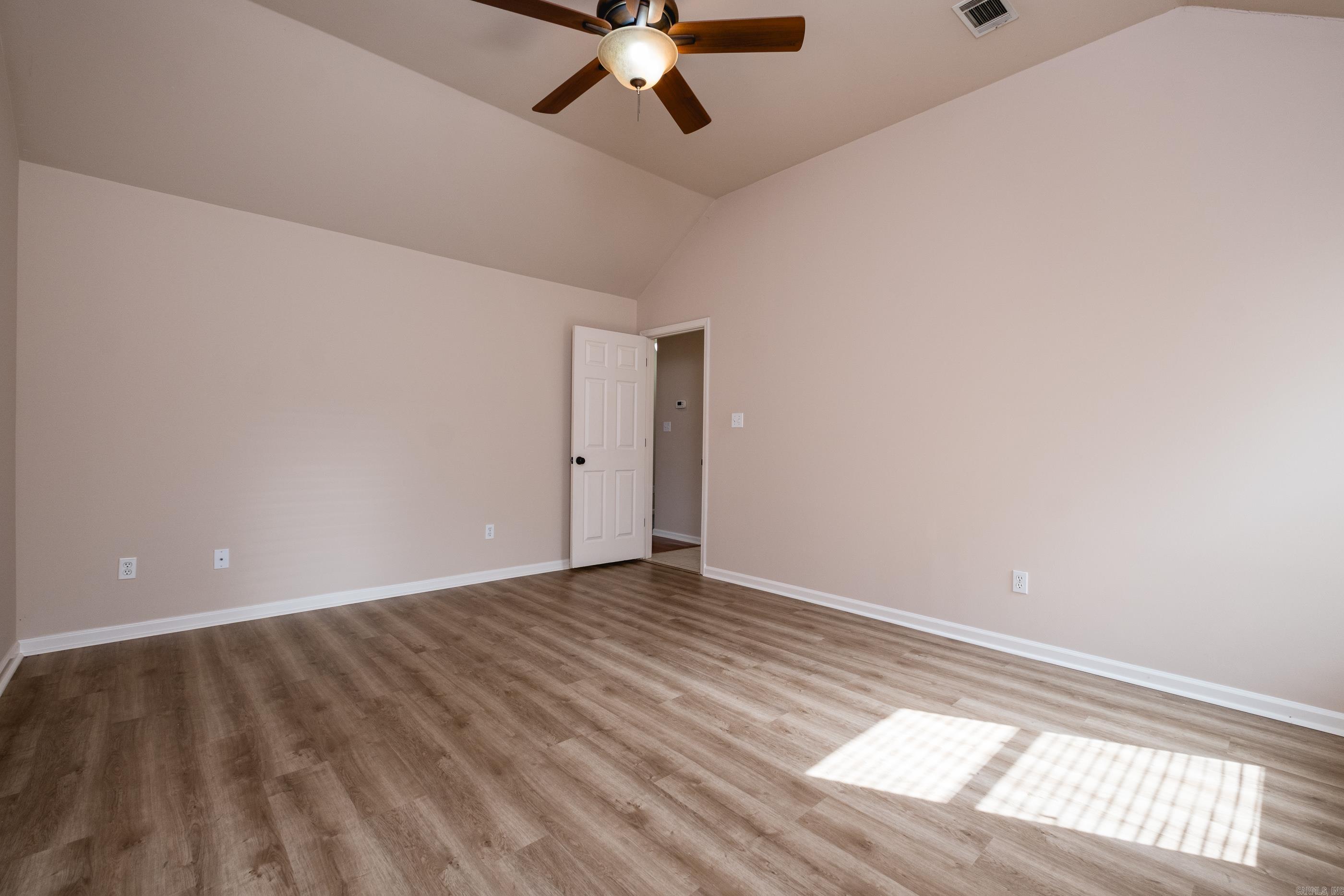 211 Chantilly Circle