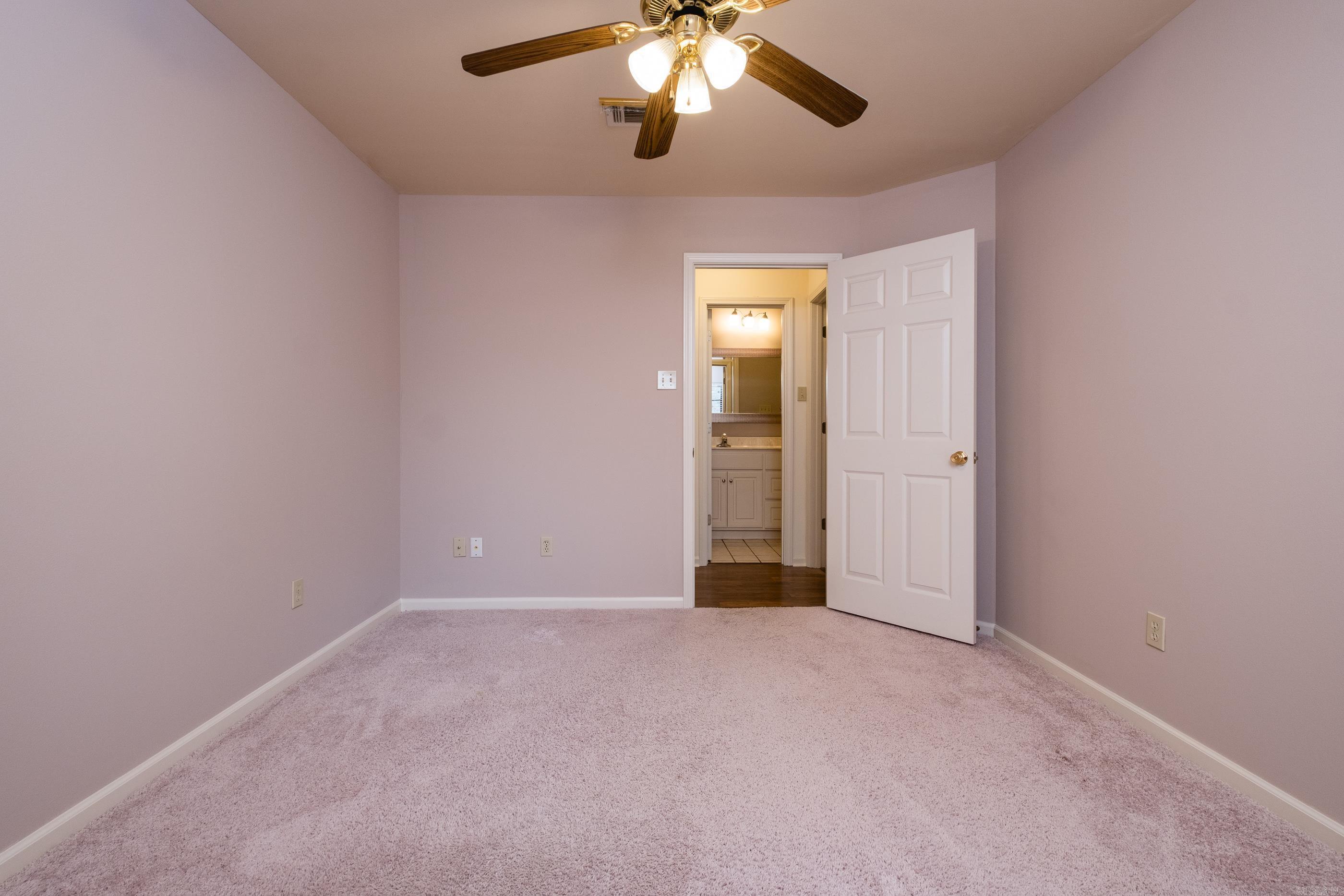 210 Chantilly Circle