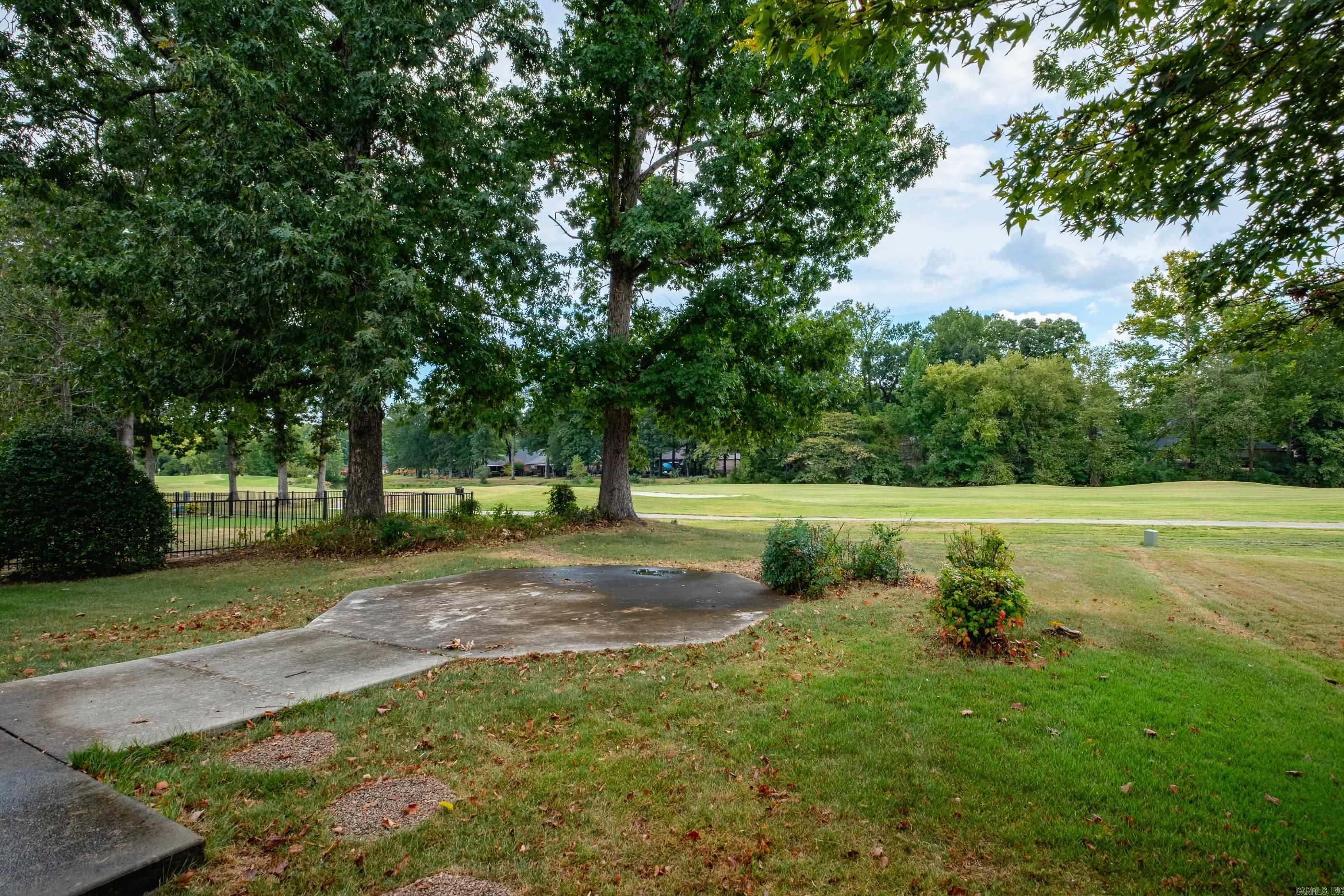 210 Chantilly Circle