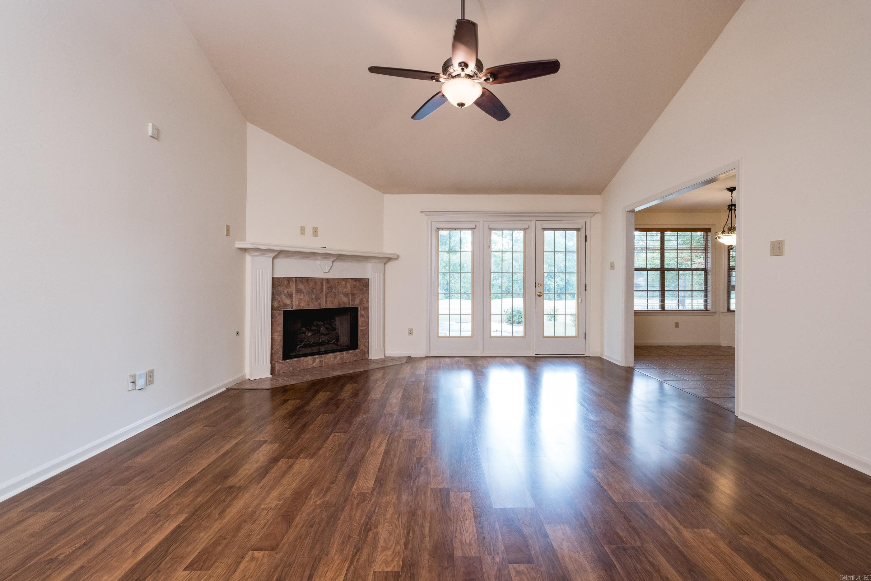 210 Chantilly Circle
