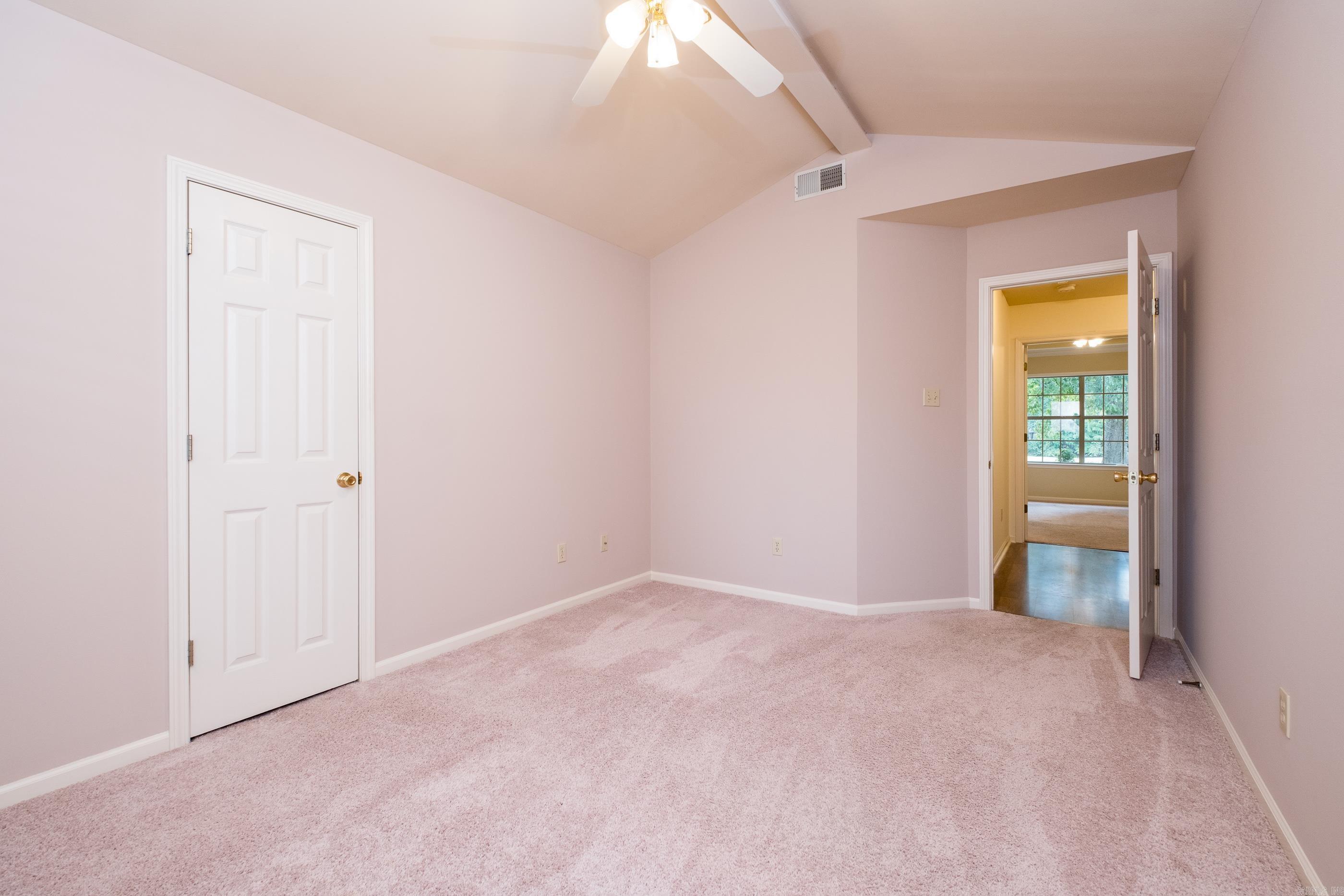 210 Chantilly Circle