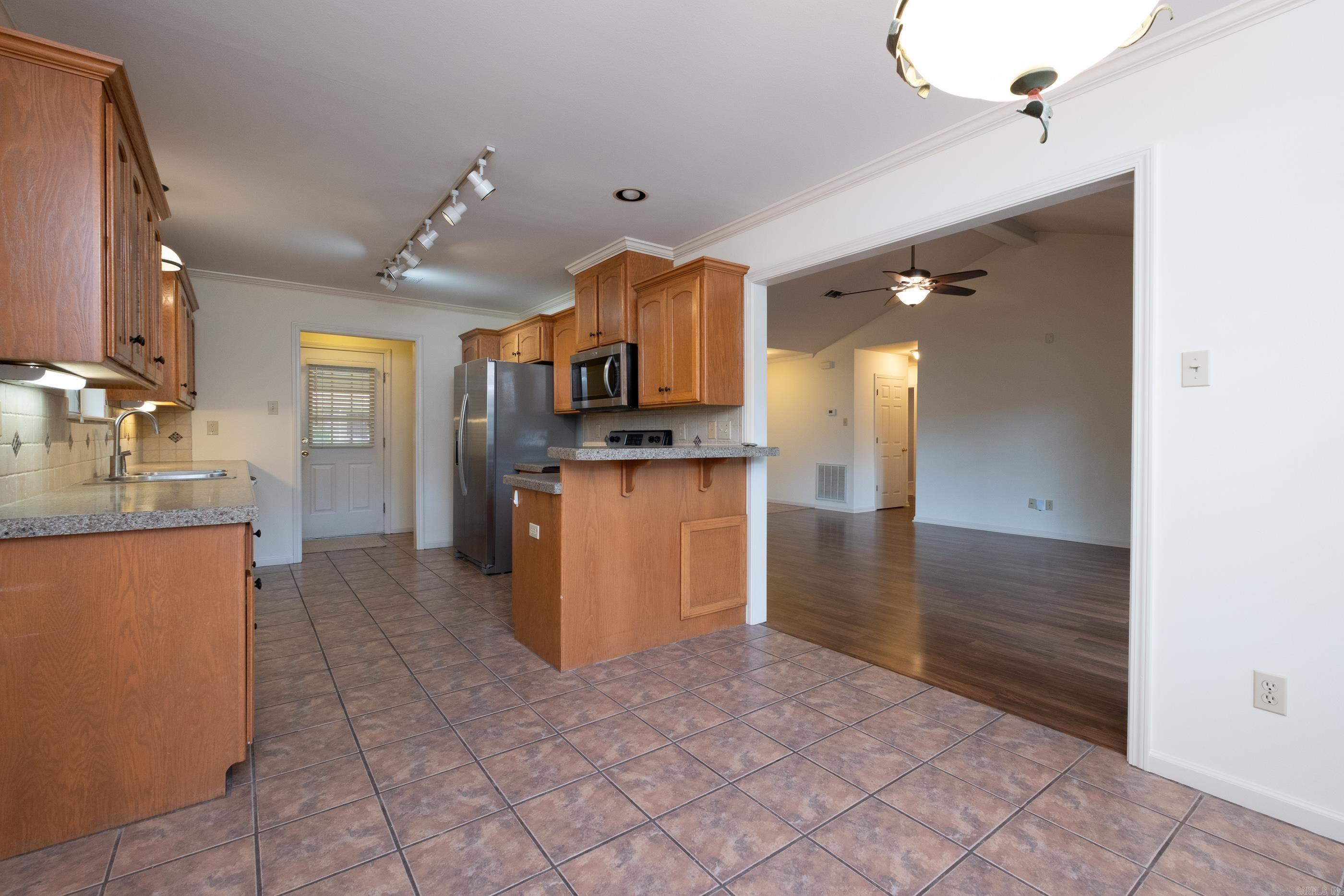 210 Chantilly Circle