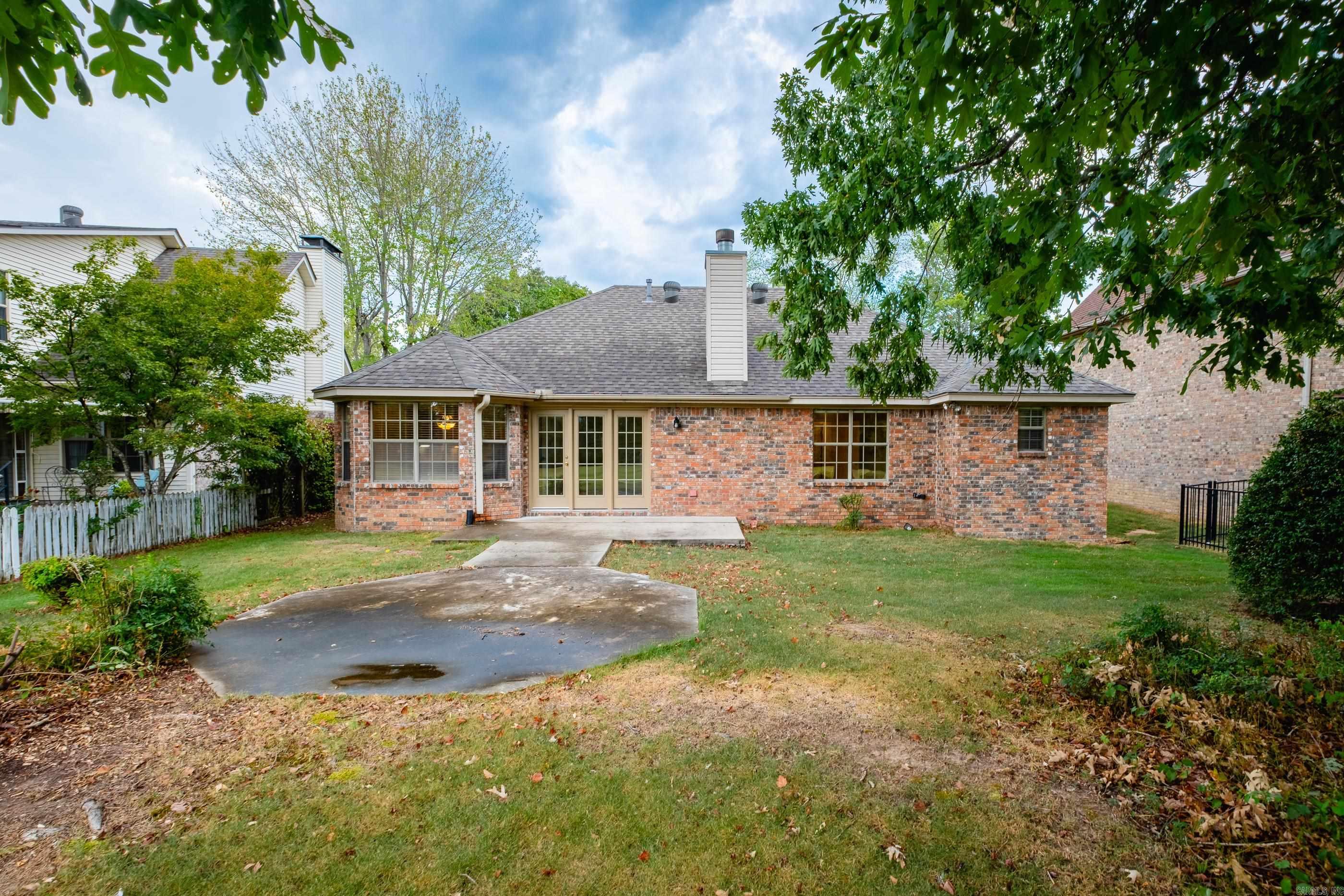 210 Chantilly Circle