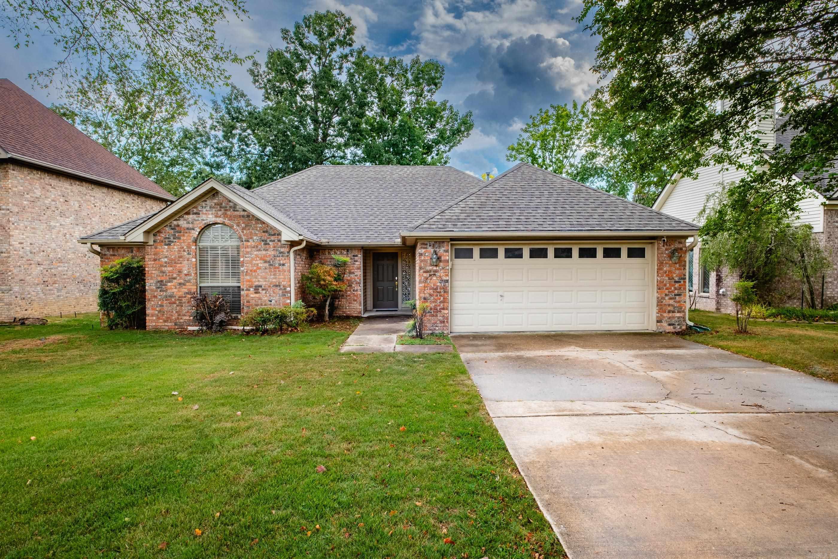 210 Chantilly Circle