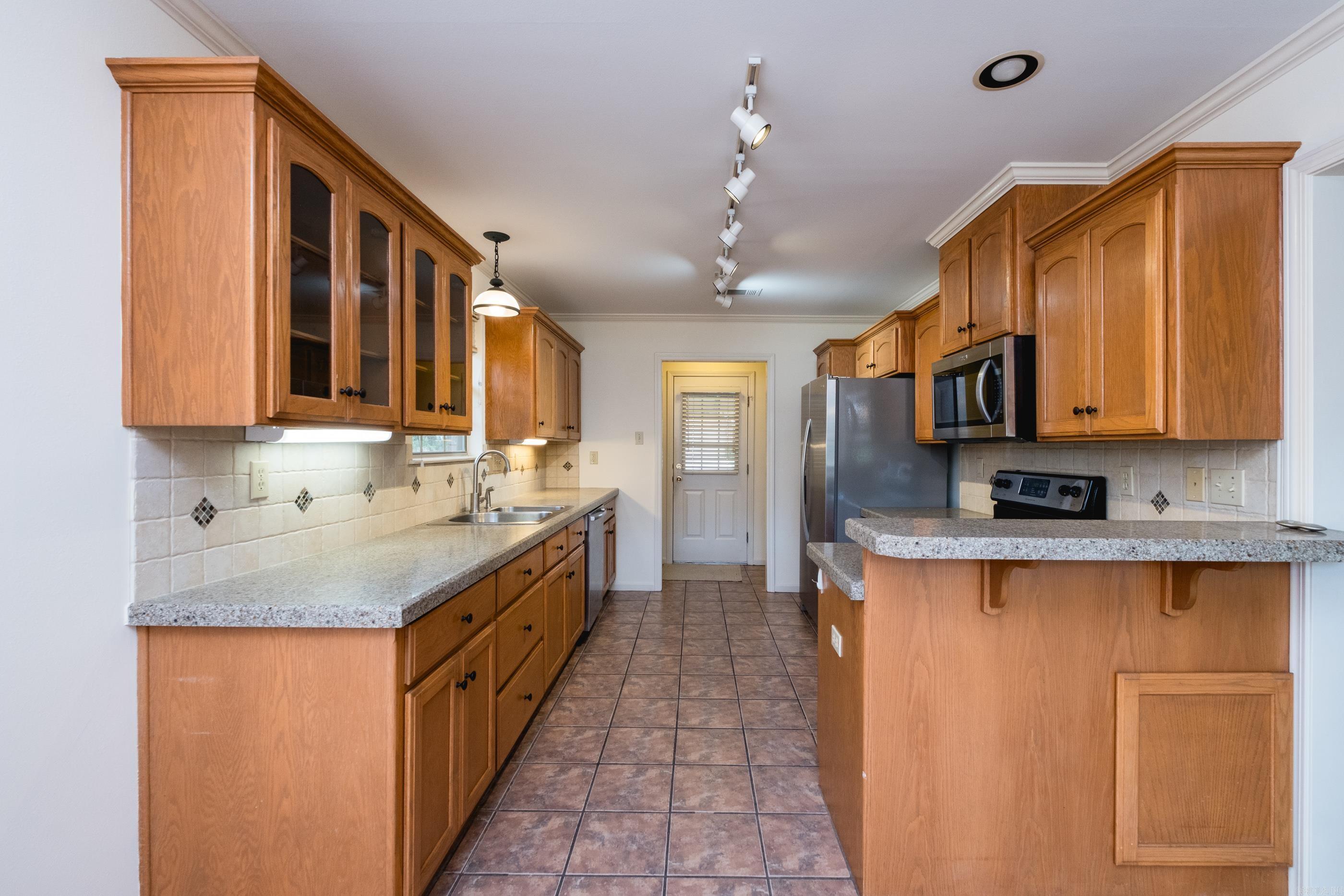210 Chantilly Circle