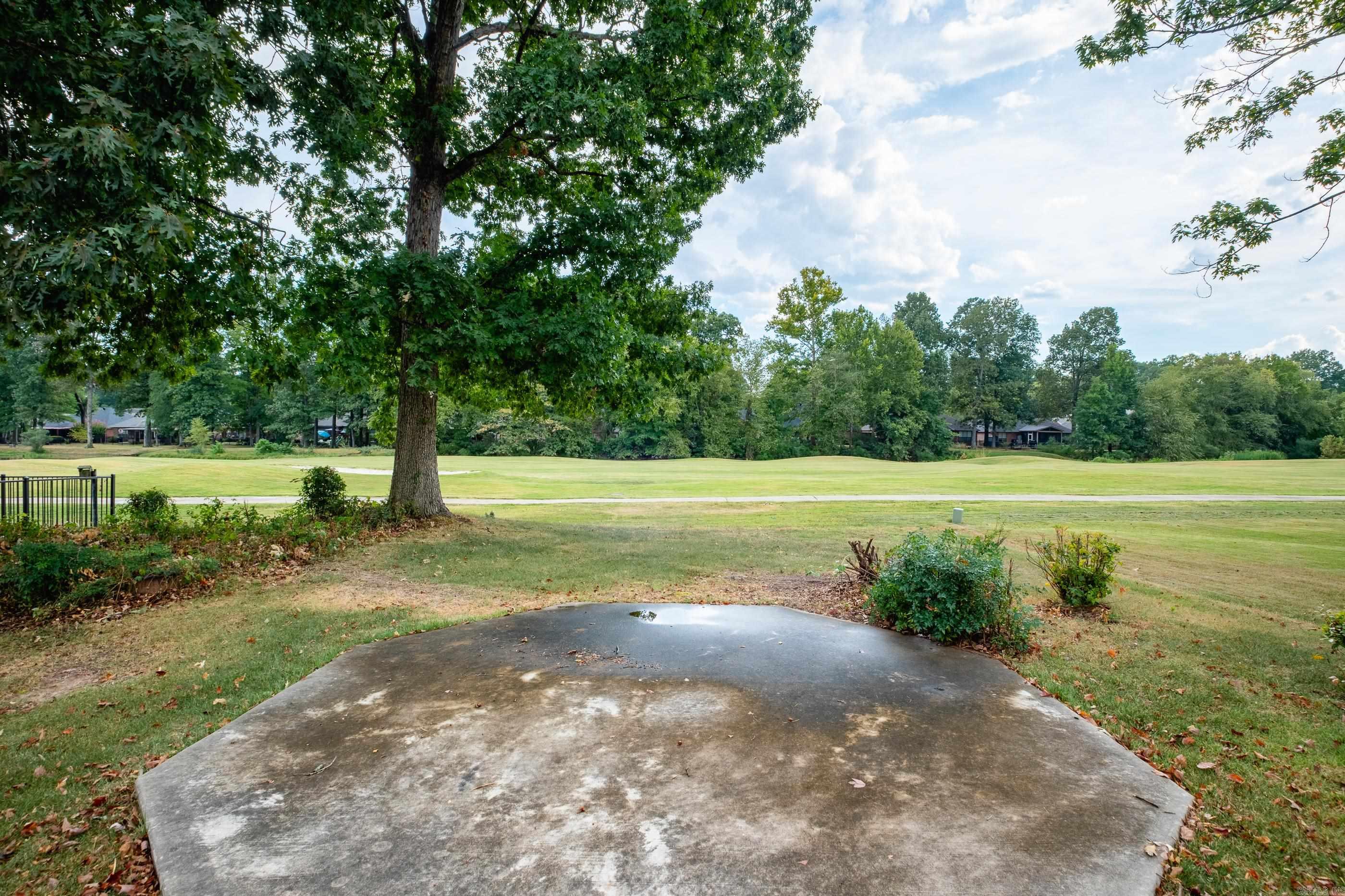 210 Chantilly Circle