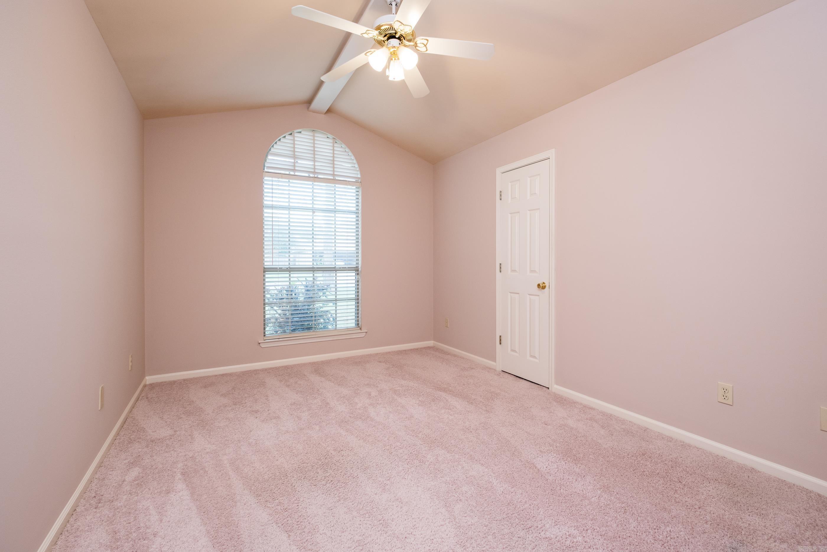 210 Chantilly Circle