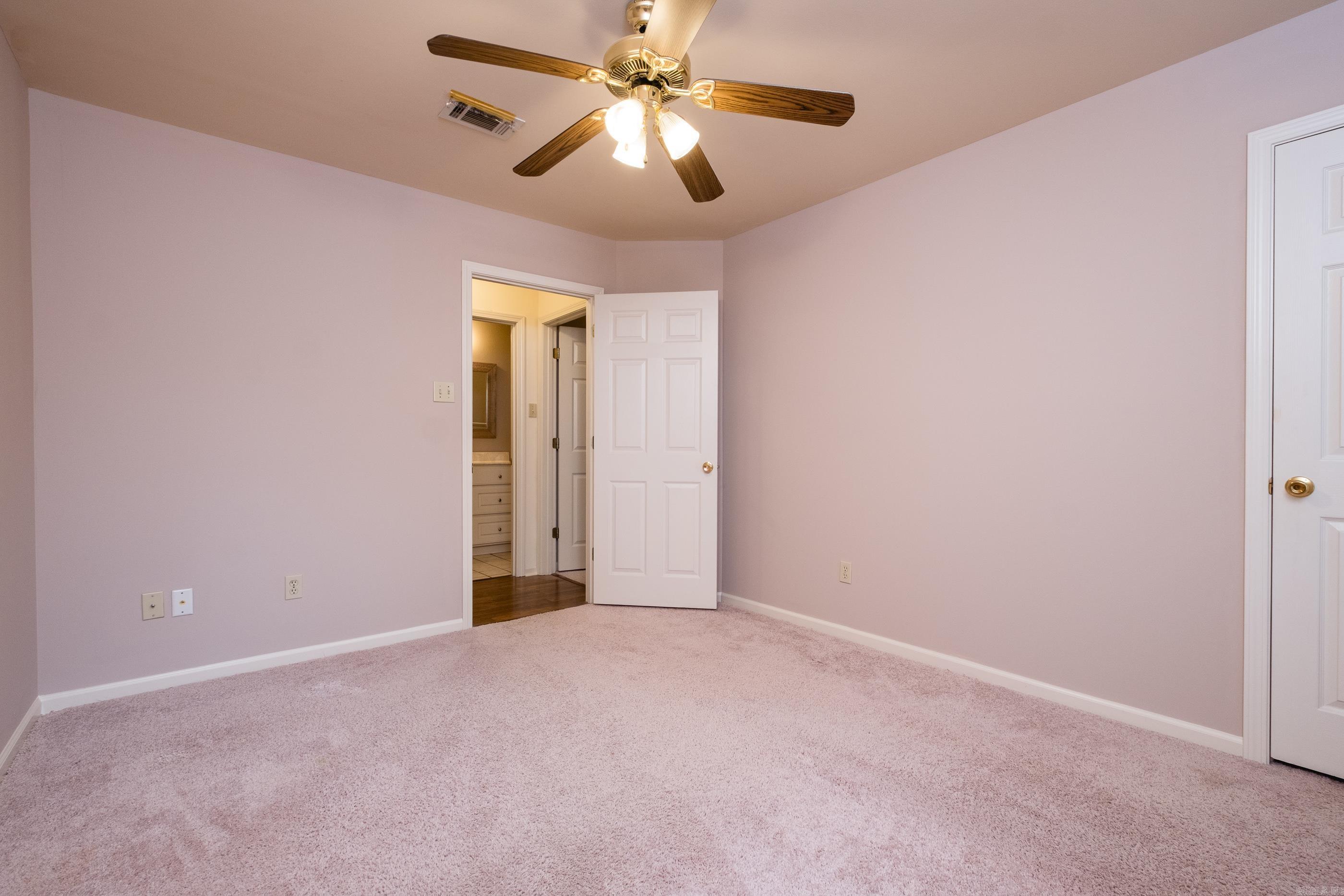 210 Chantilly Circle