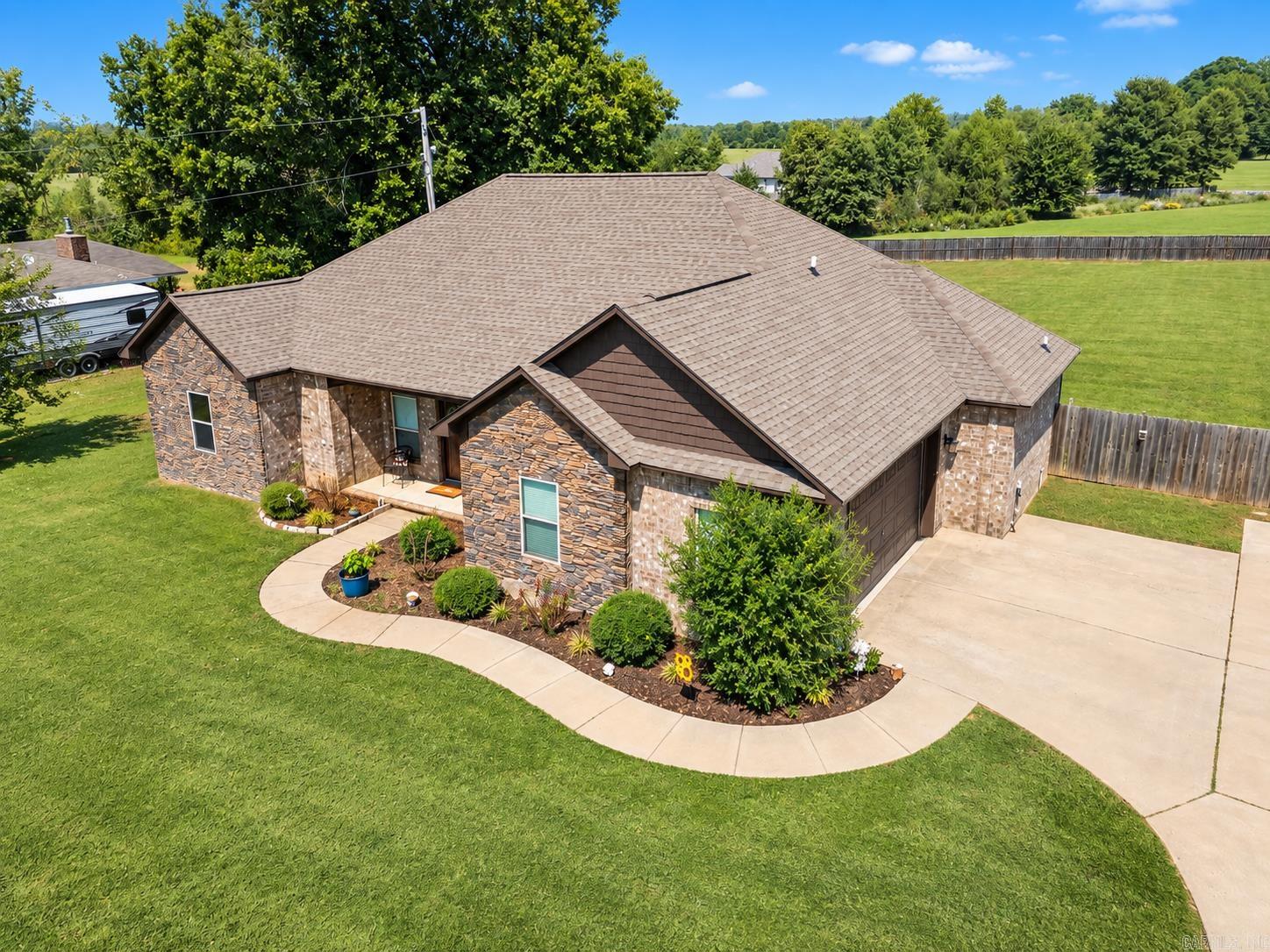 418 Hwy 225 W