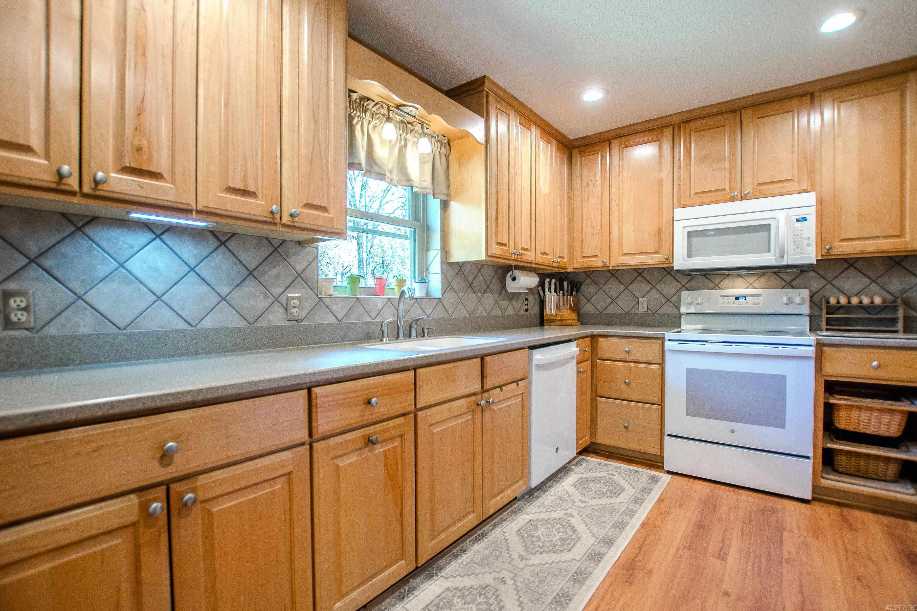 1626 Erving Ridge Loop