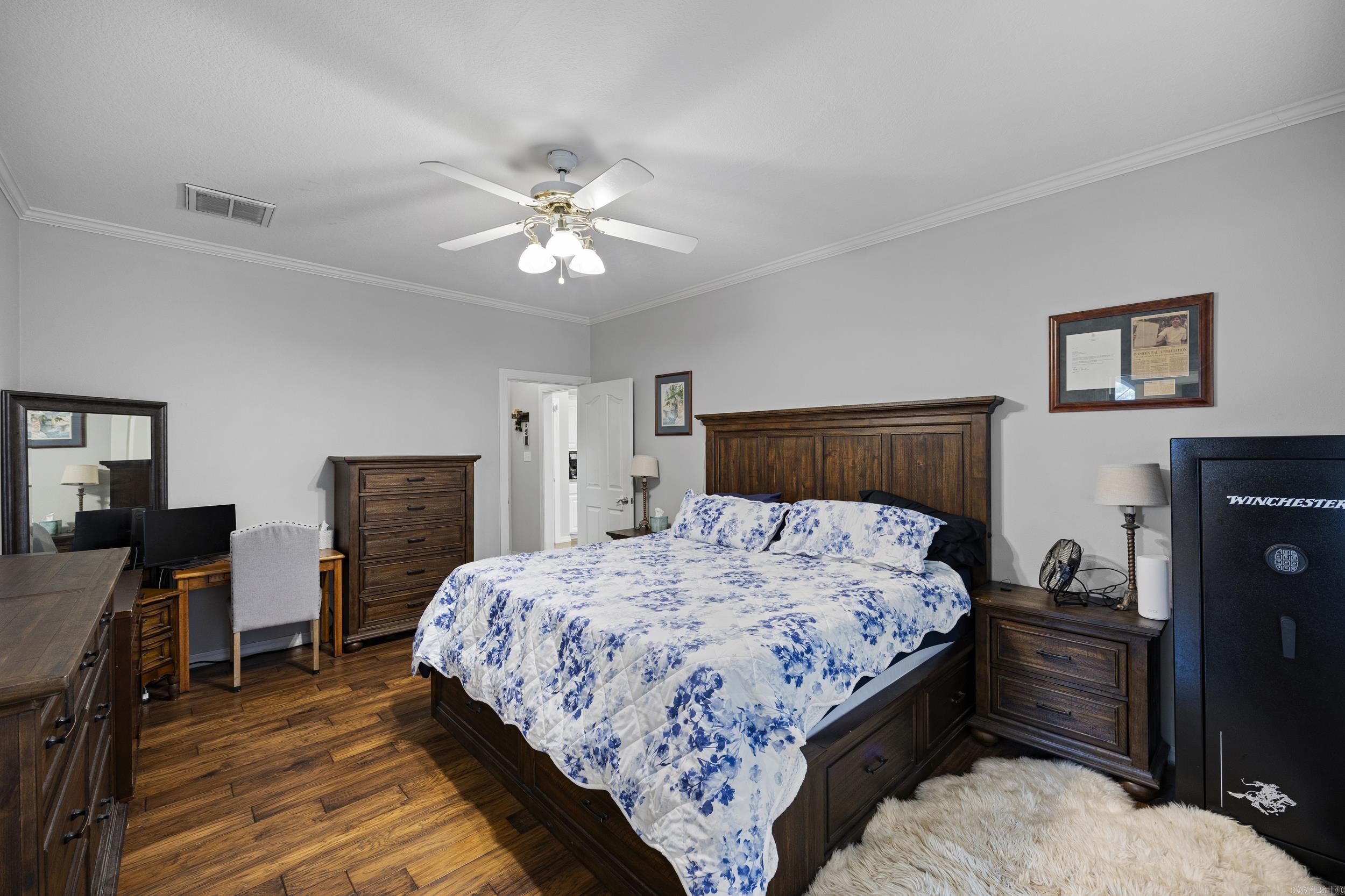 12 W Ridgeline Dr
