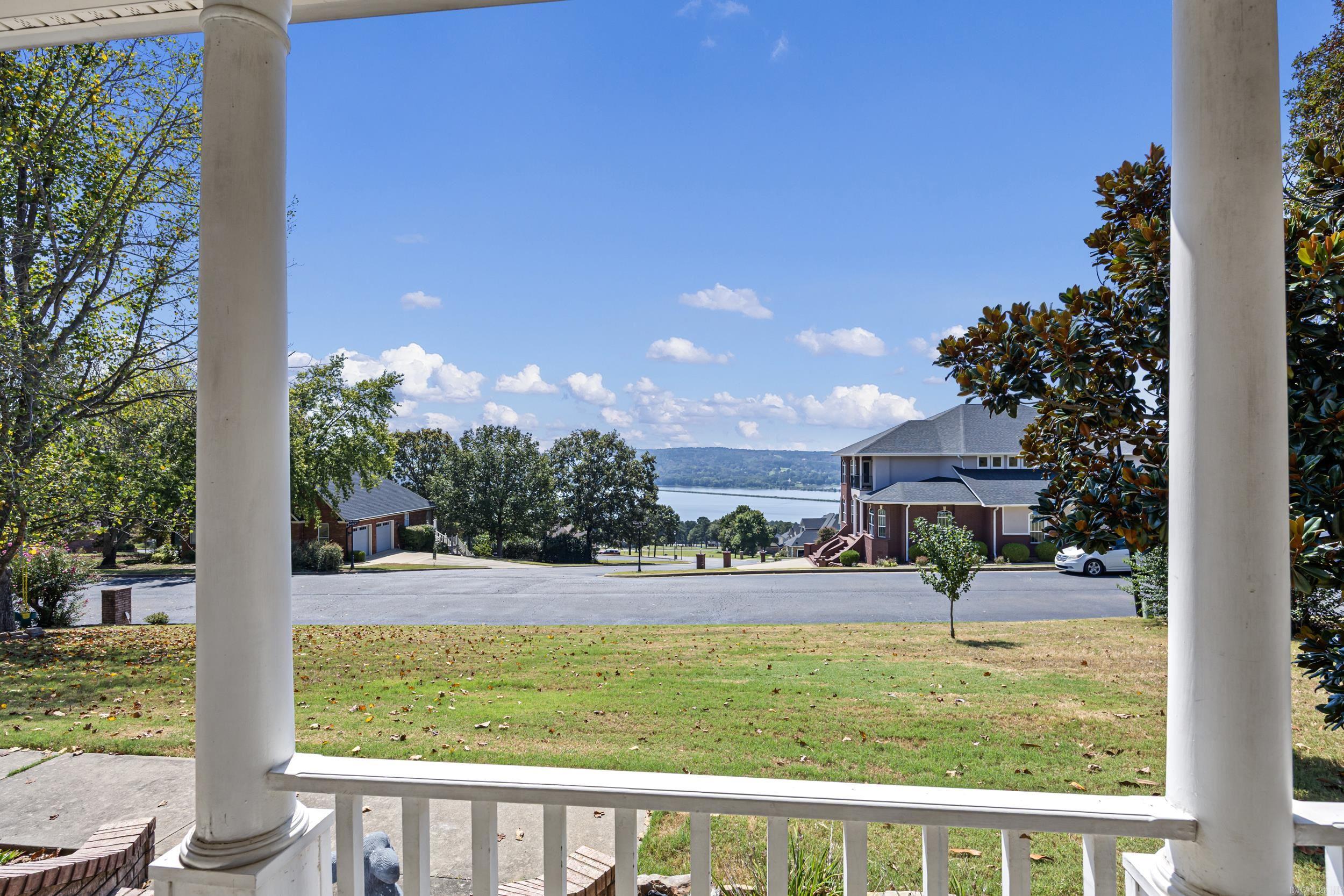 12 W Ridgeline Dr