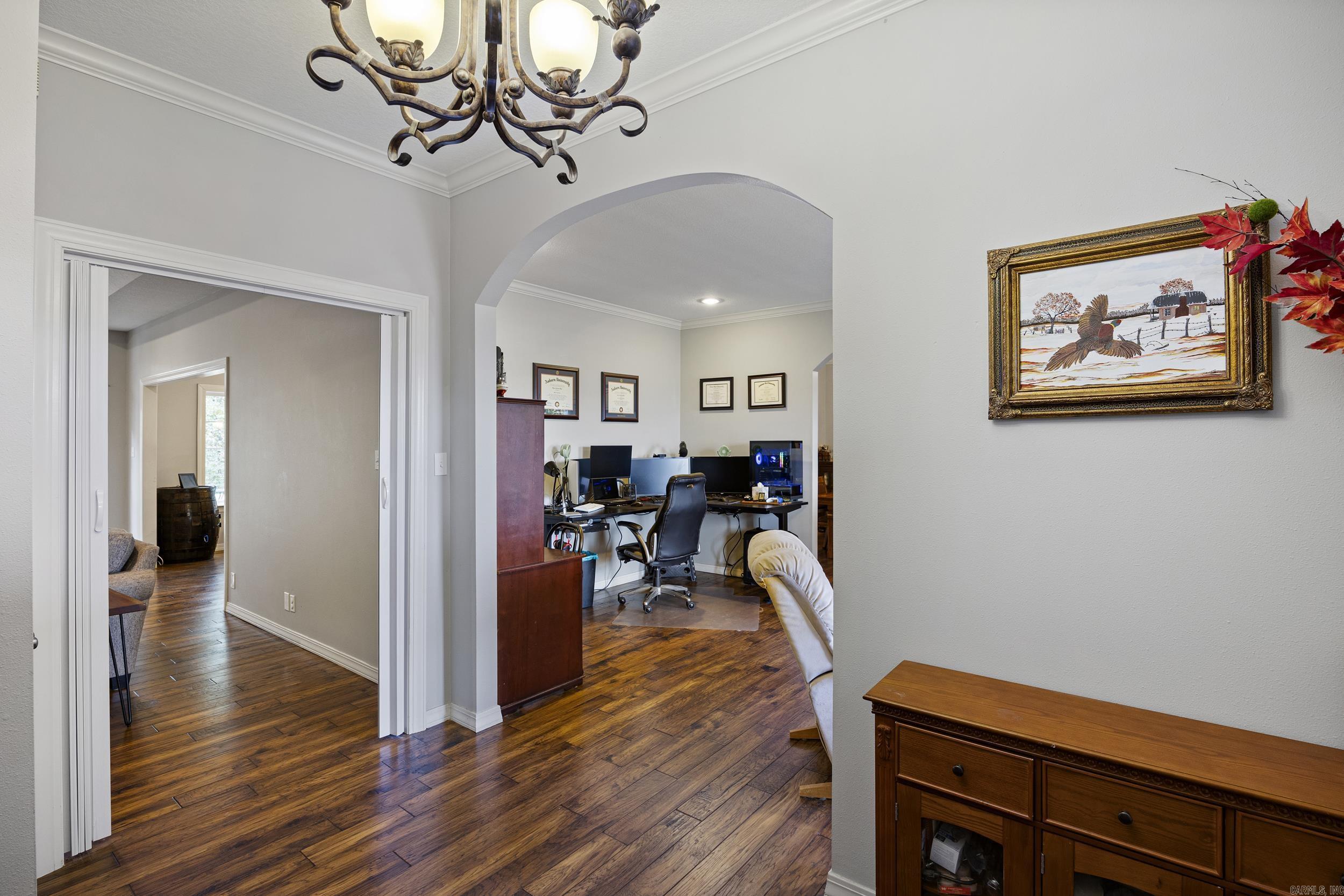 12 W Ridgeline Dr