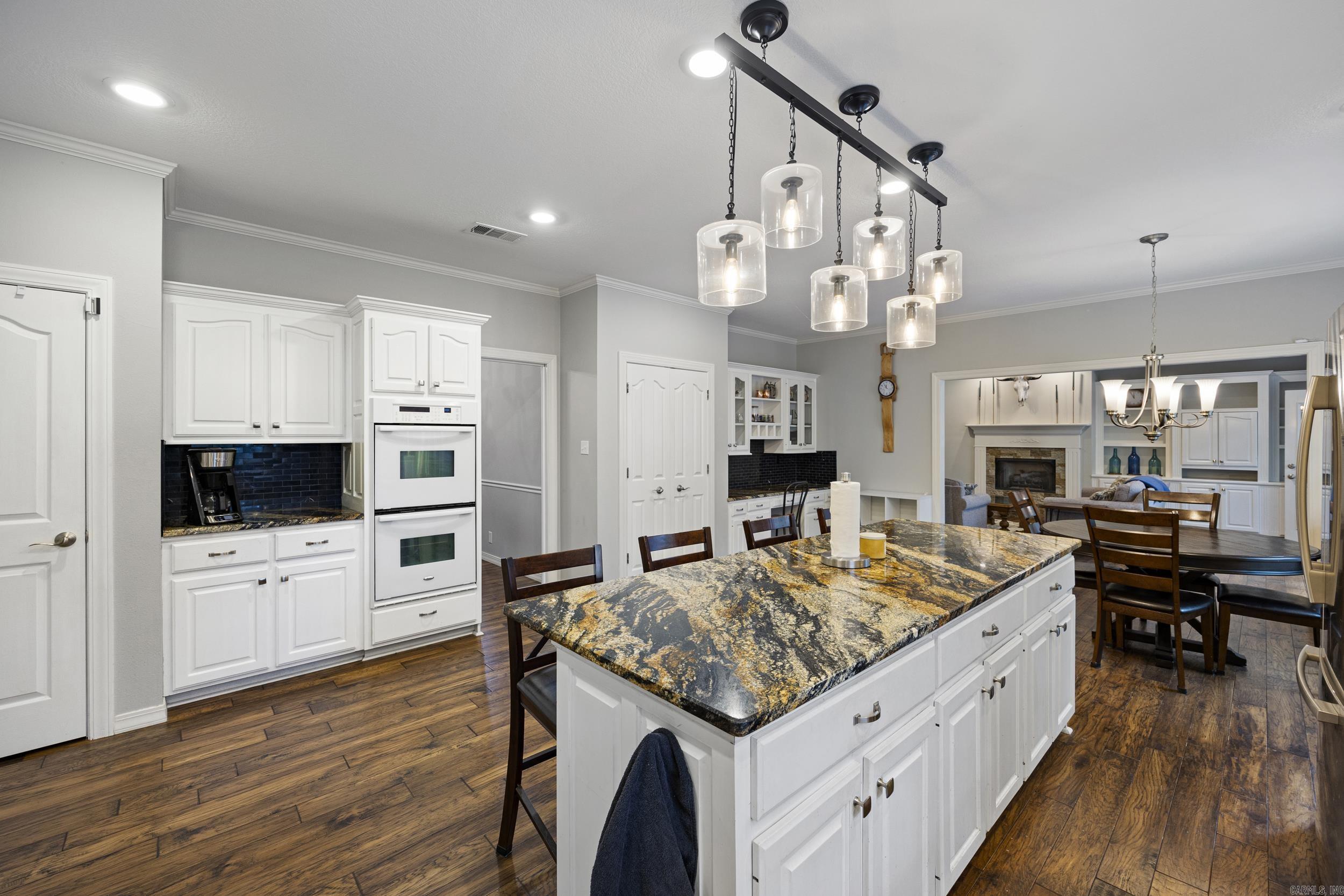 12 W Ridgeline Dr