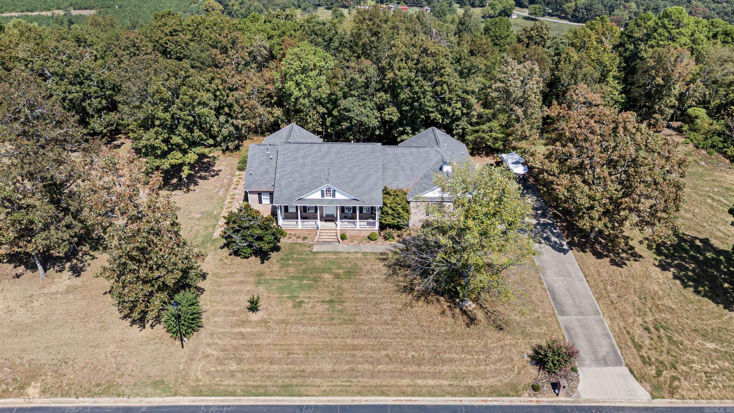 12 W Ridgeline Dr