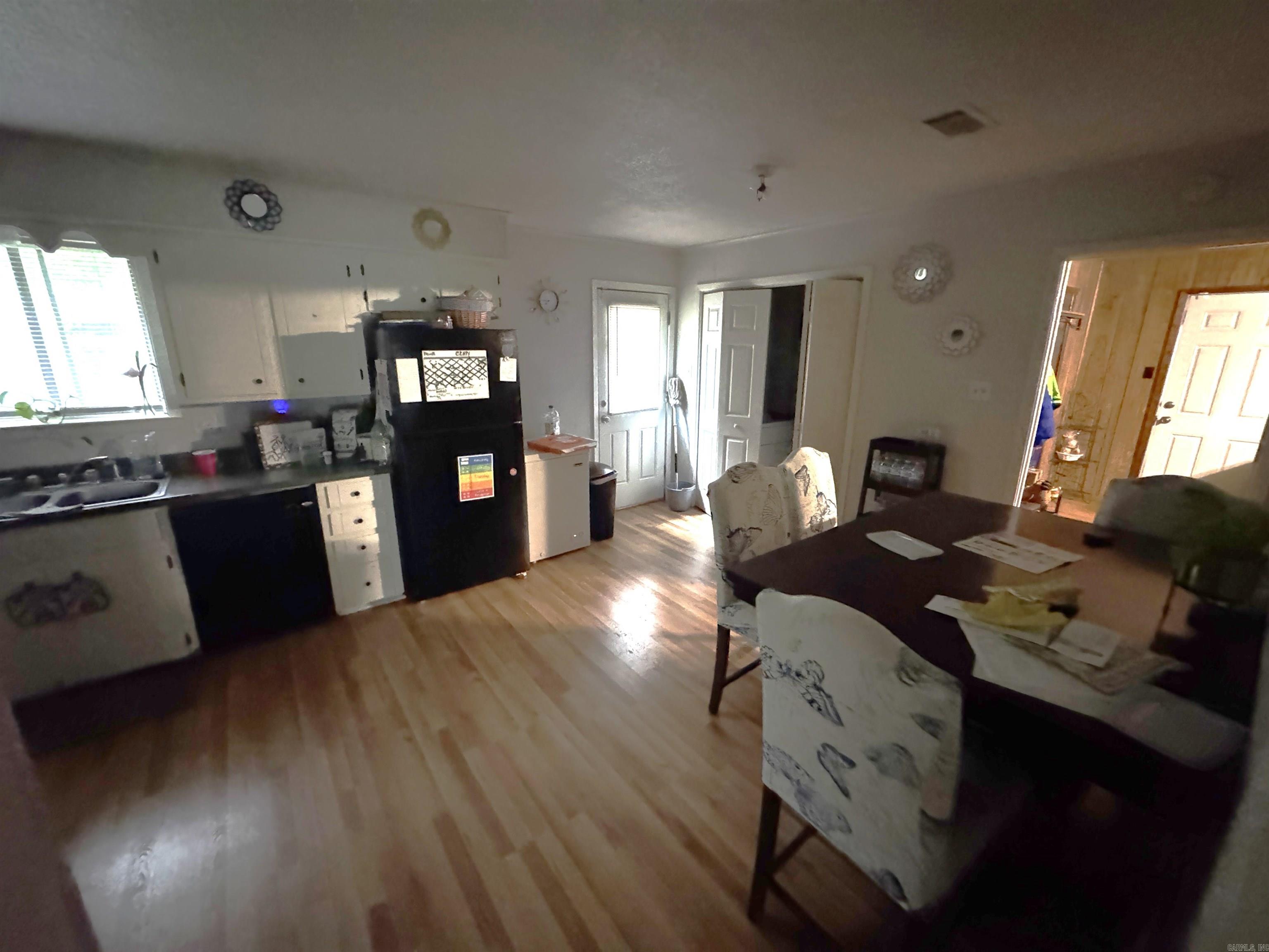 1009 Towering Oaks Dr