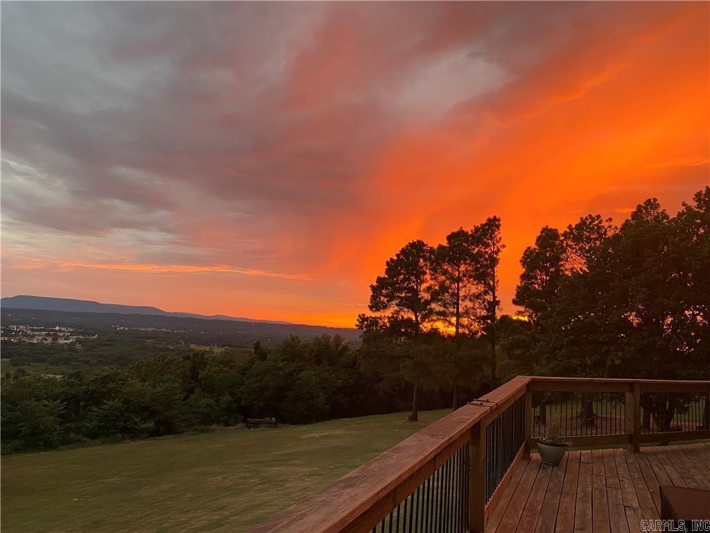 3 Bluff Dr