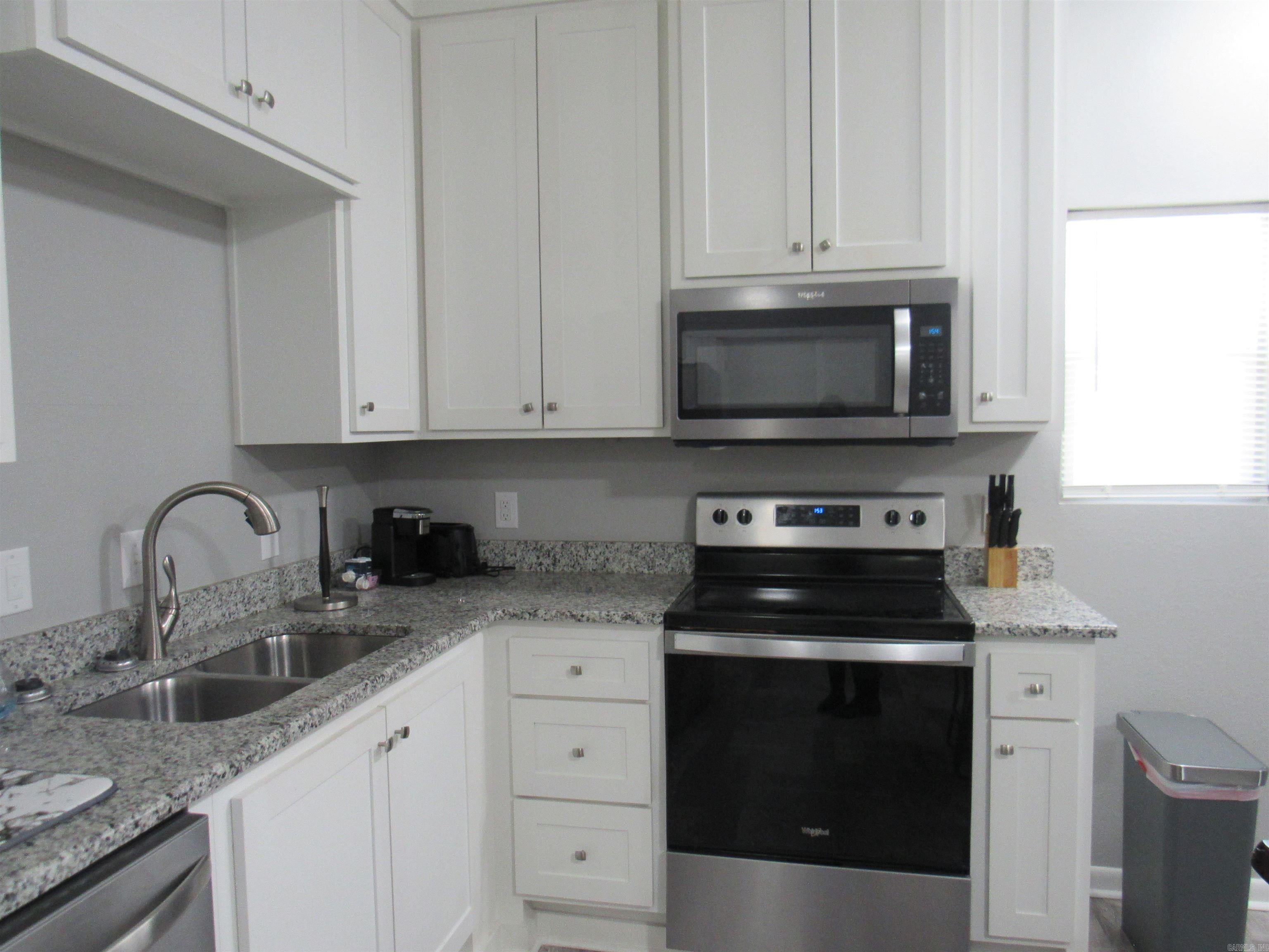 909 Shall Court