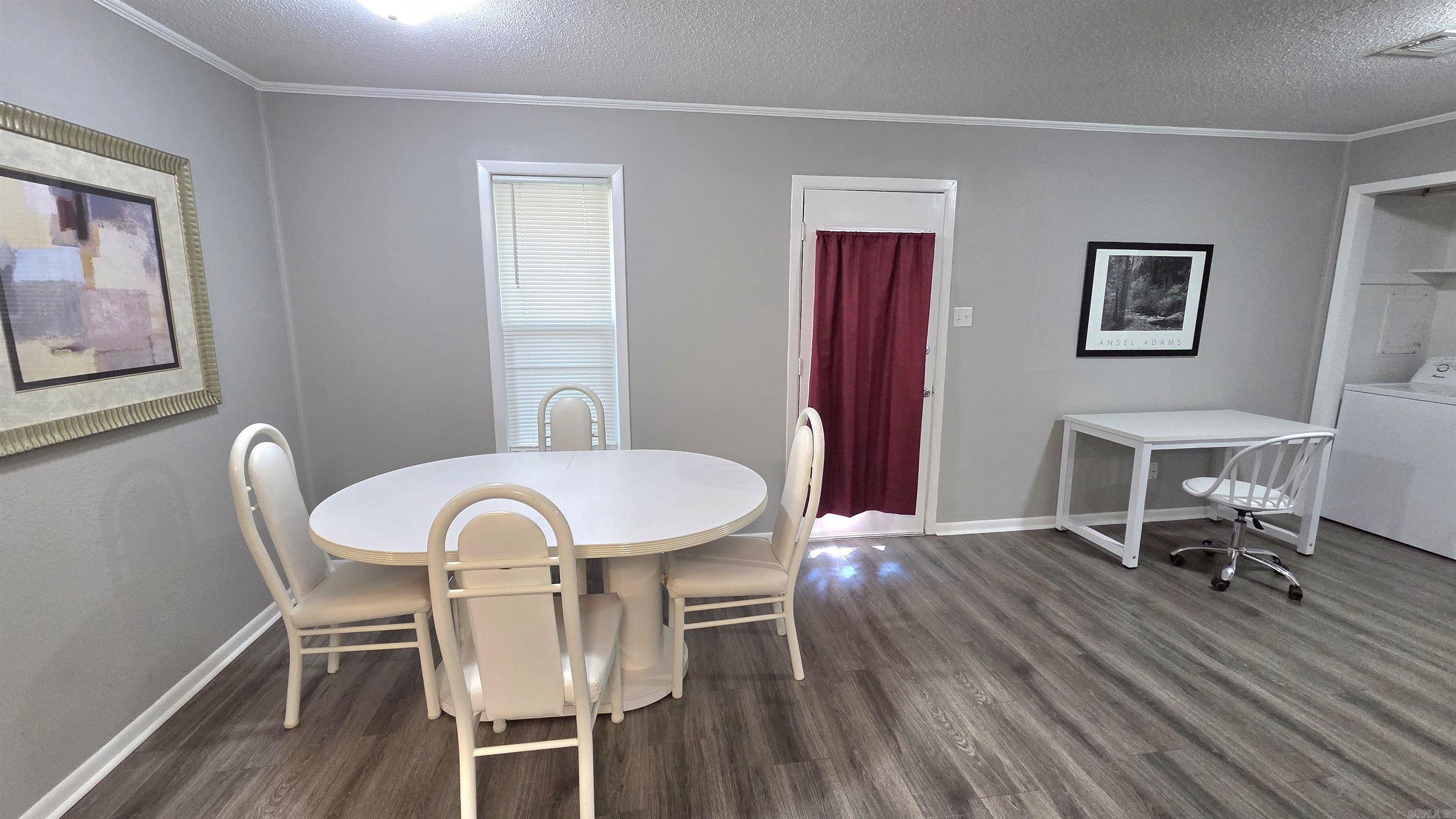 909 Shall Court