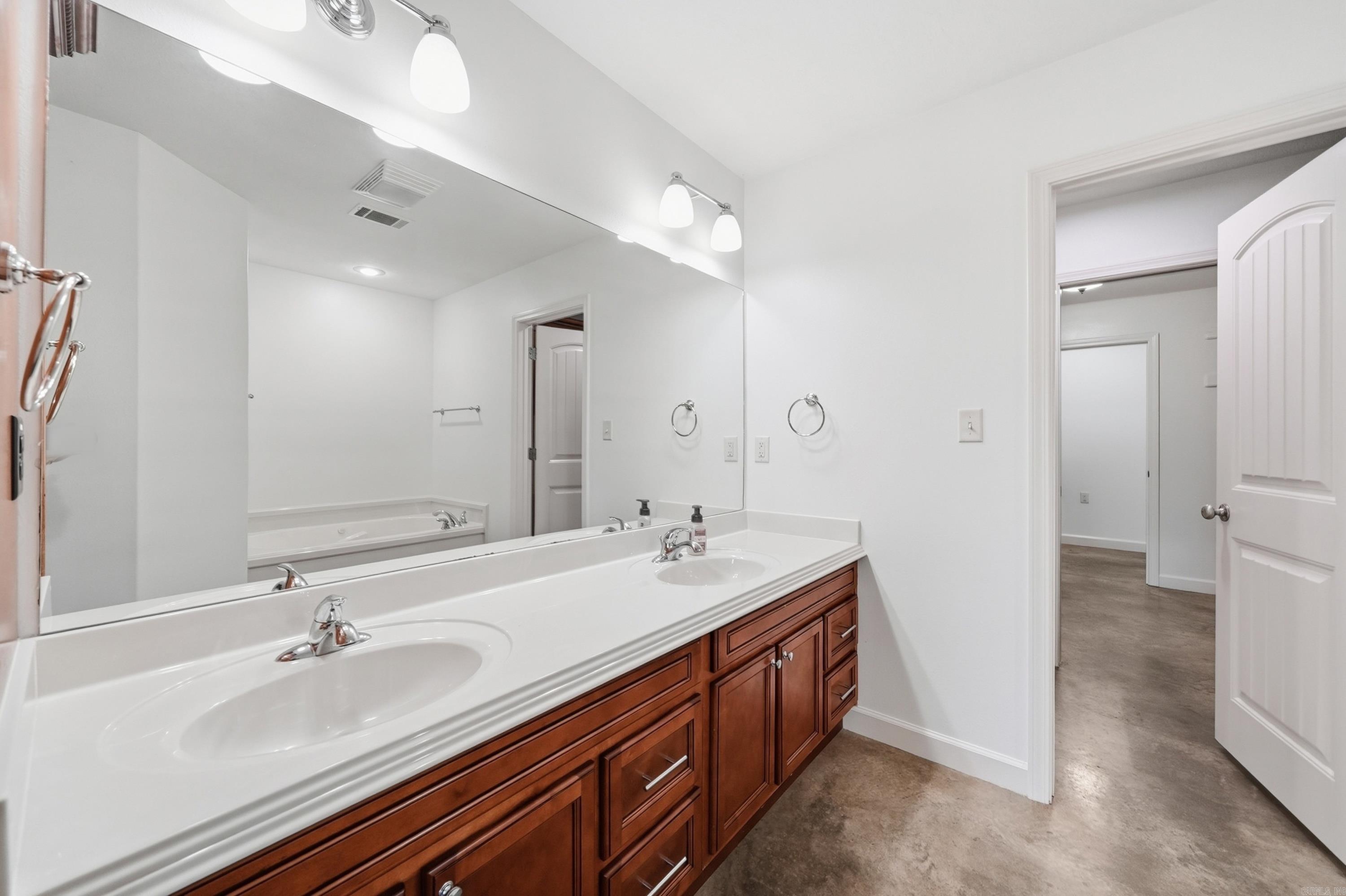 1140 Georgetown Drive