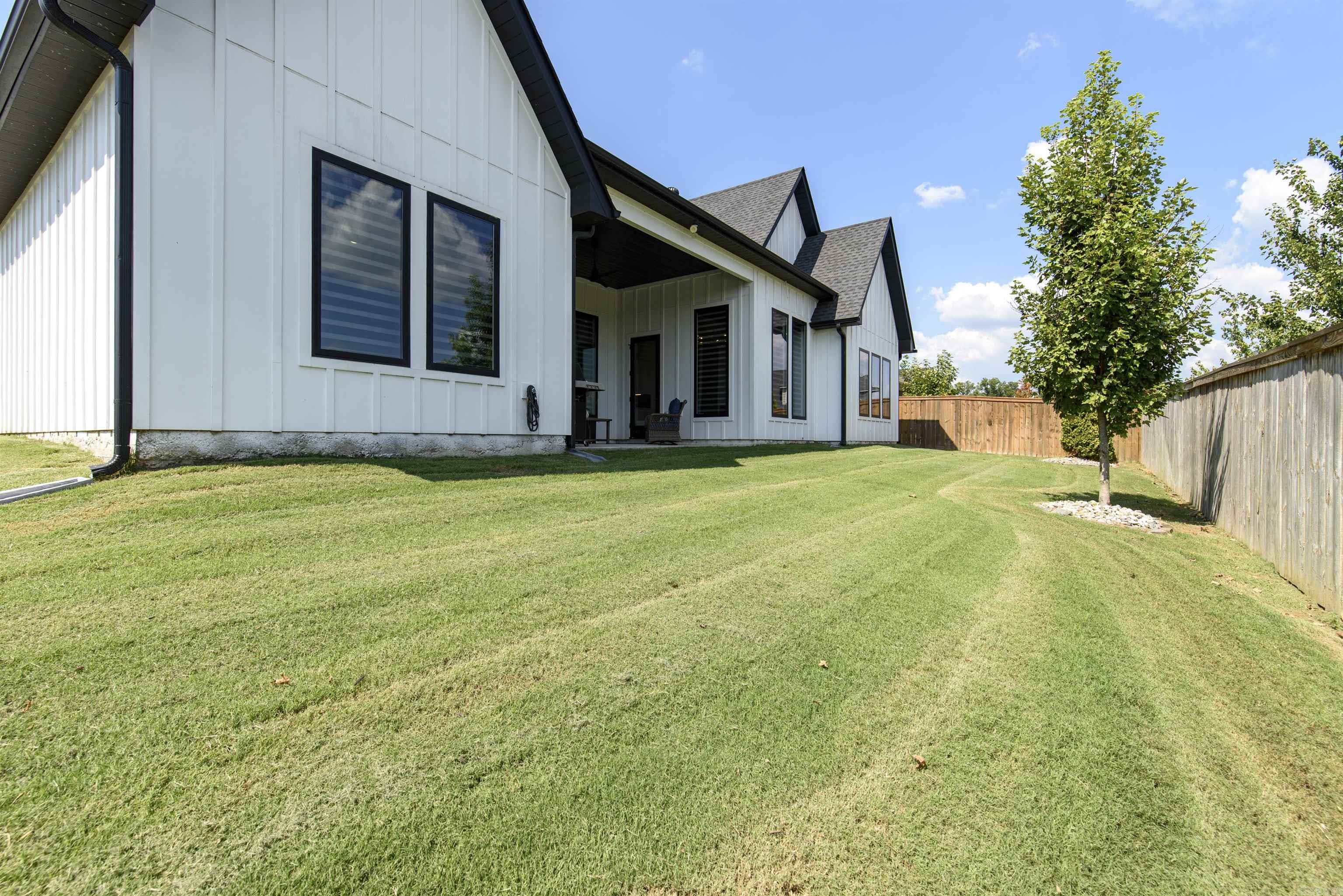 7412 Northwood Drive
