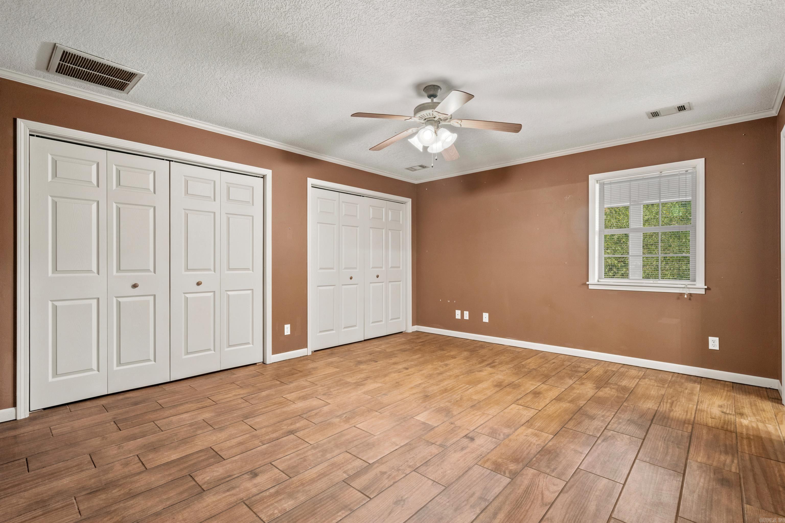 219 Oak Valley Drive