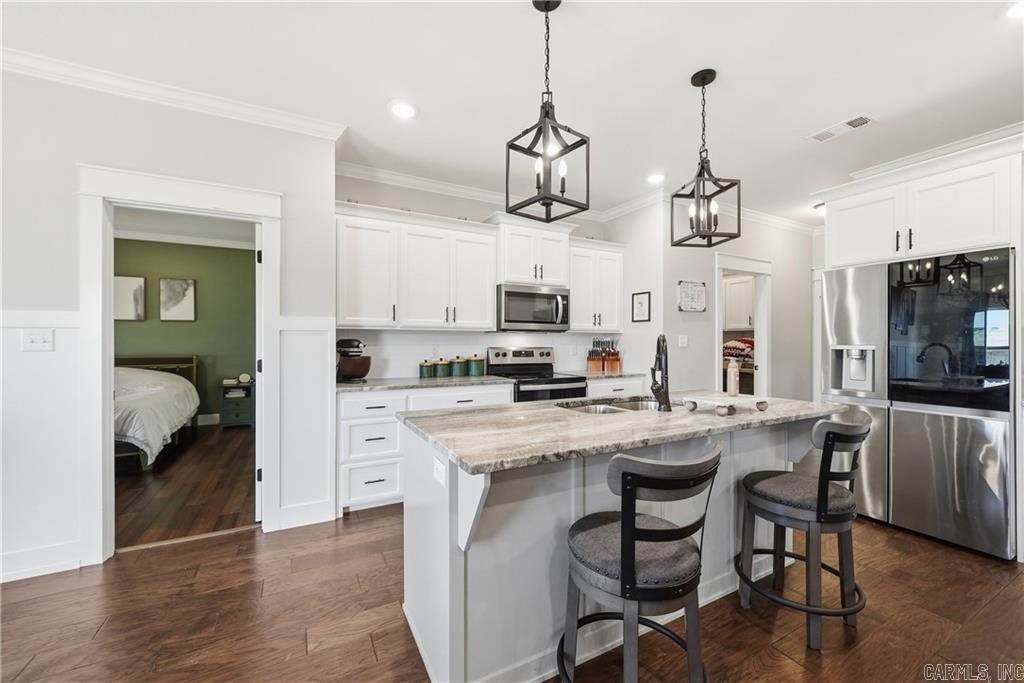 303 Promenade Cir