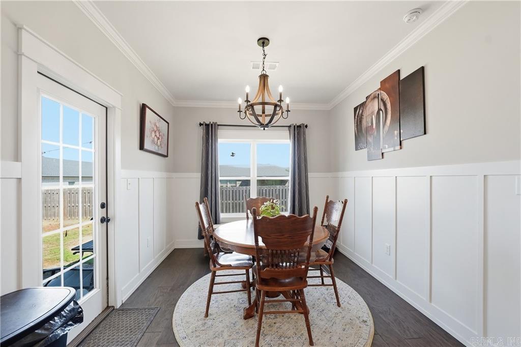 303 Promenade Cir