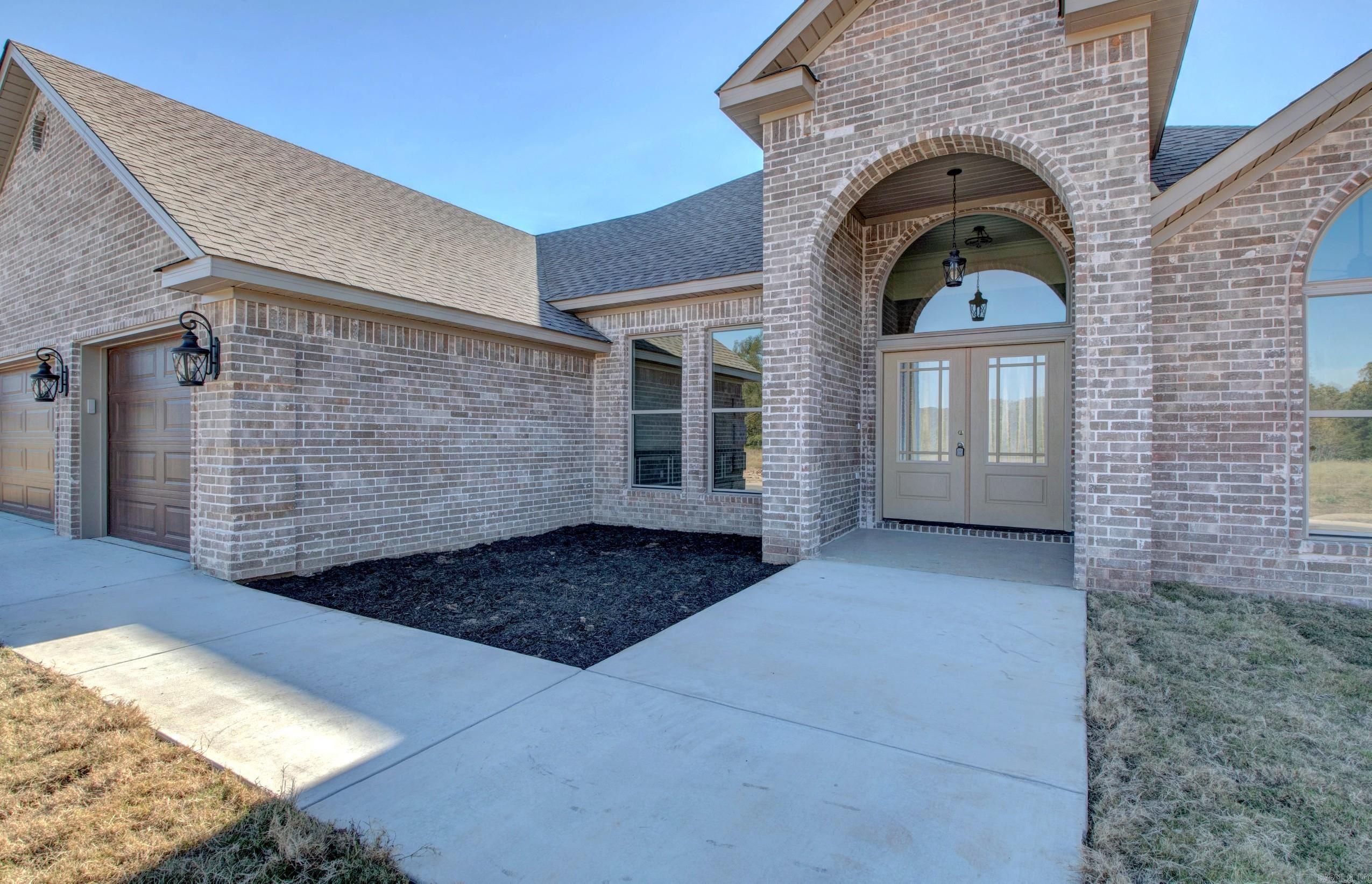 520 Corondelet Lane