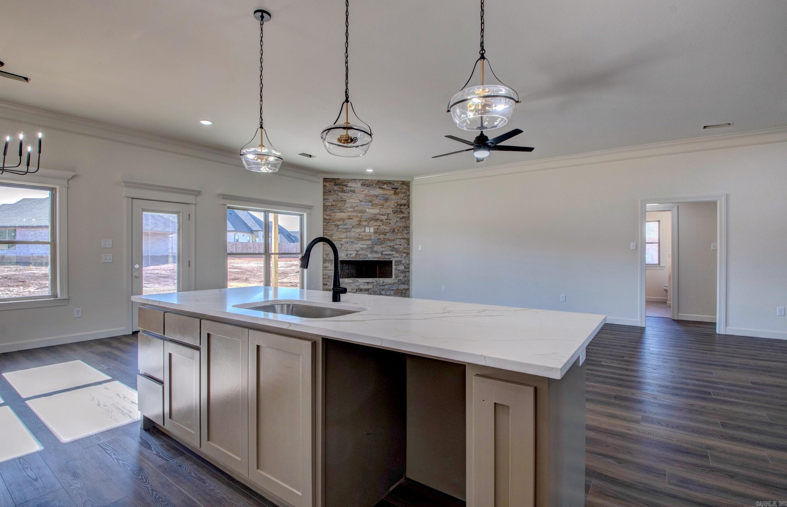520 Corondelet Lane