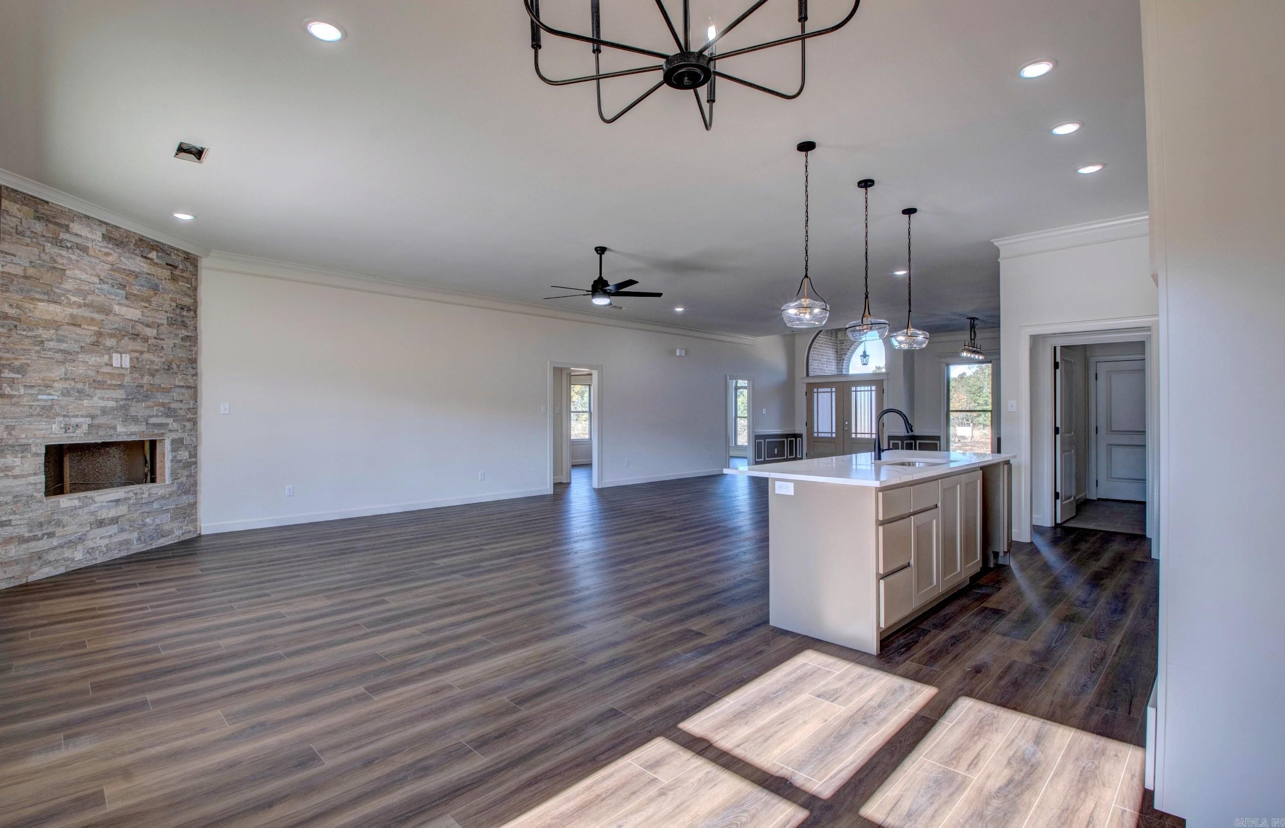 520 Corondelet Lane