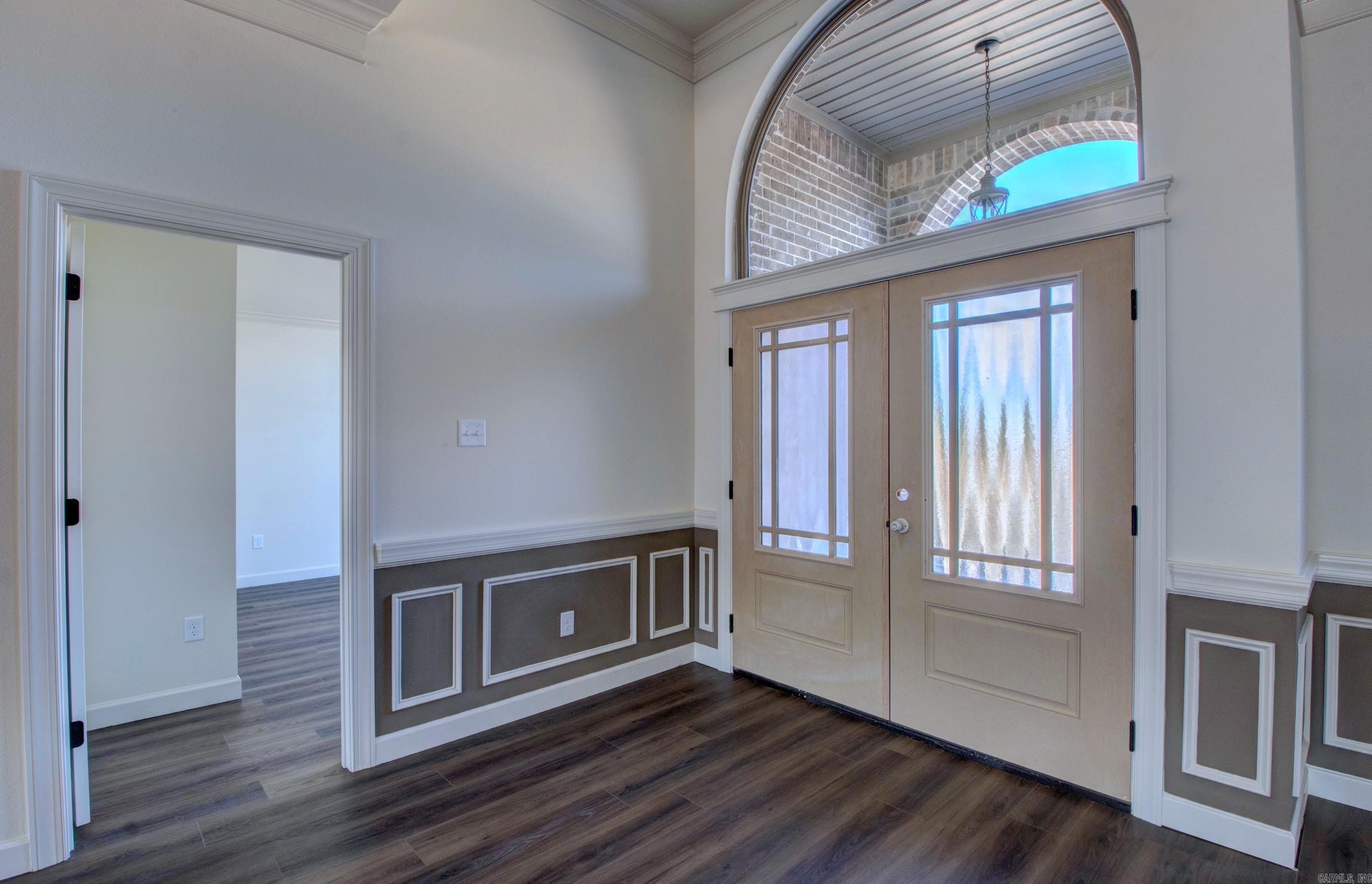 520 Corondelet Lane