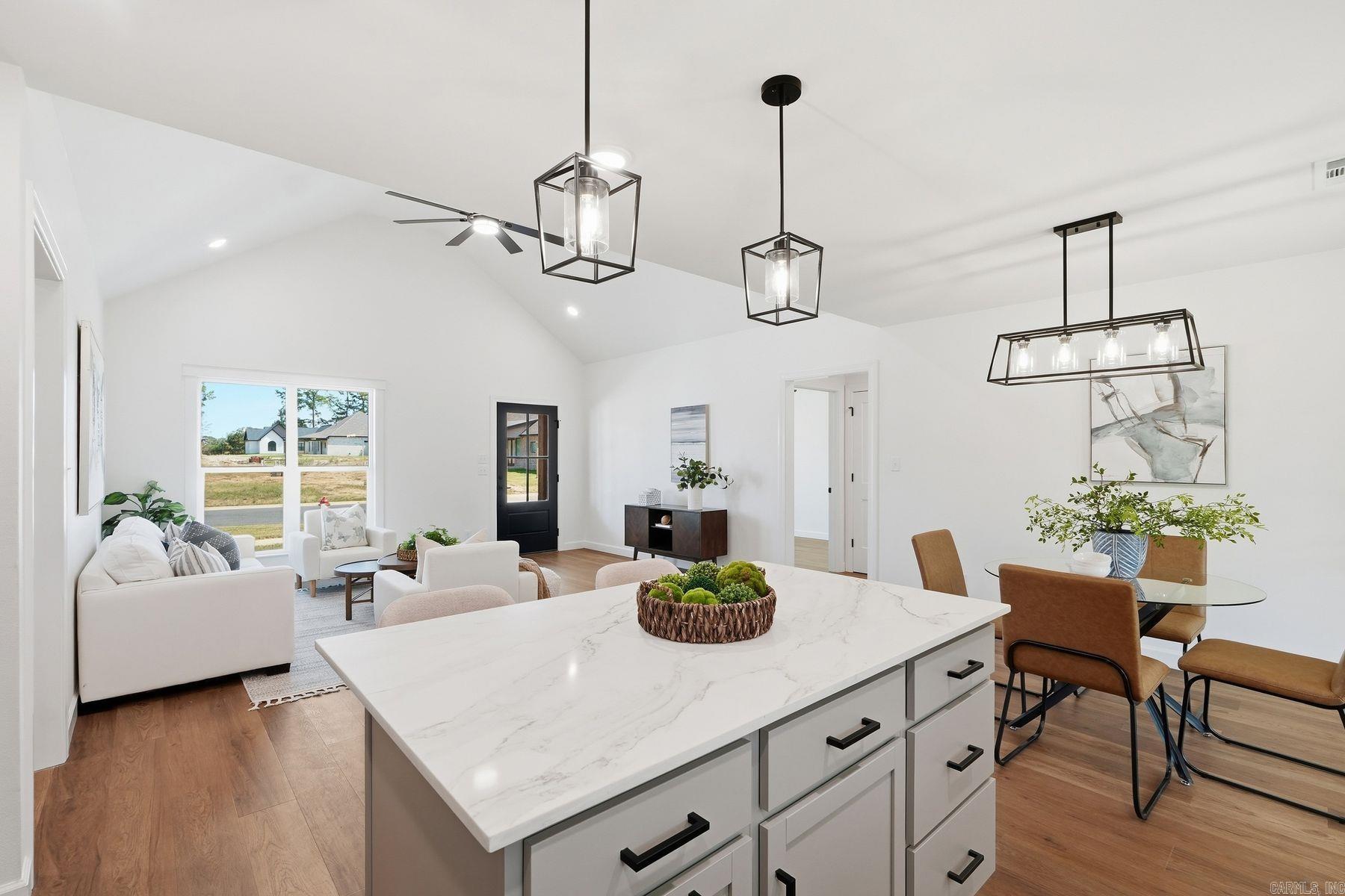 118 Riverstone Loop