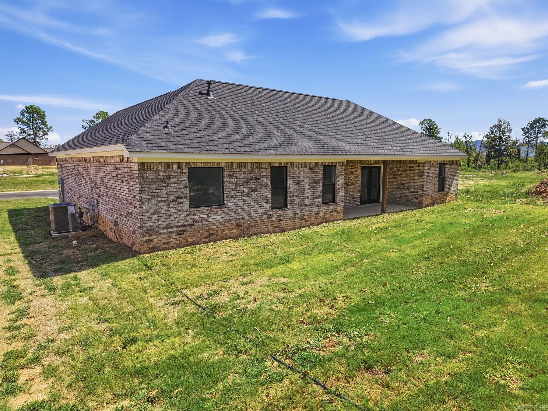 118 Riverstone Loop