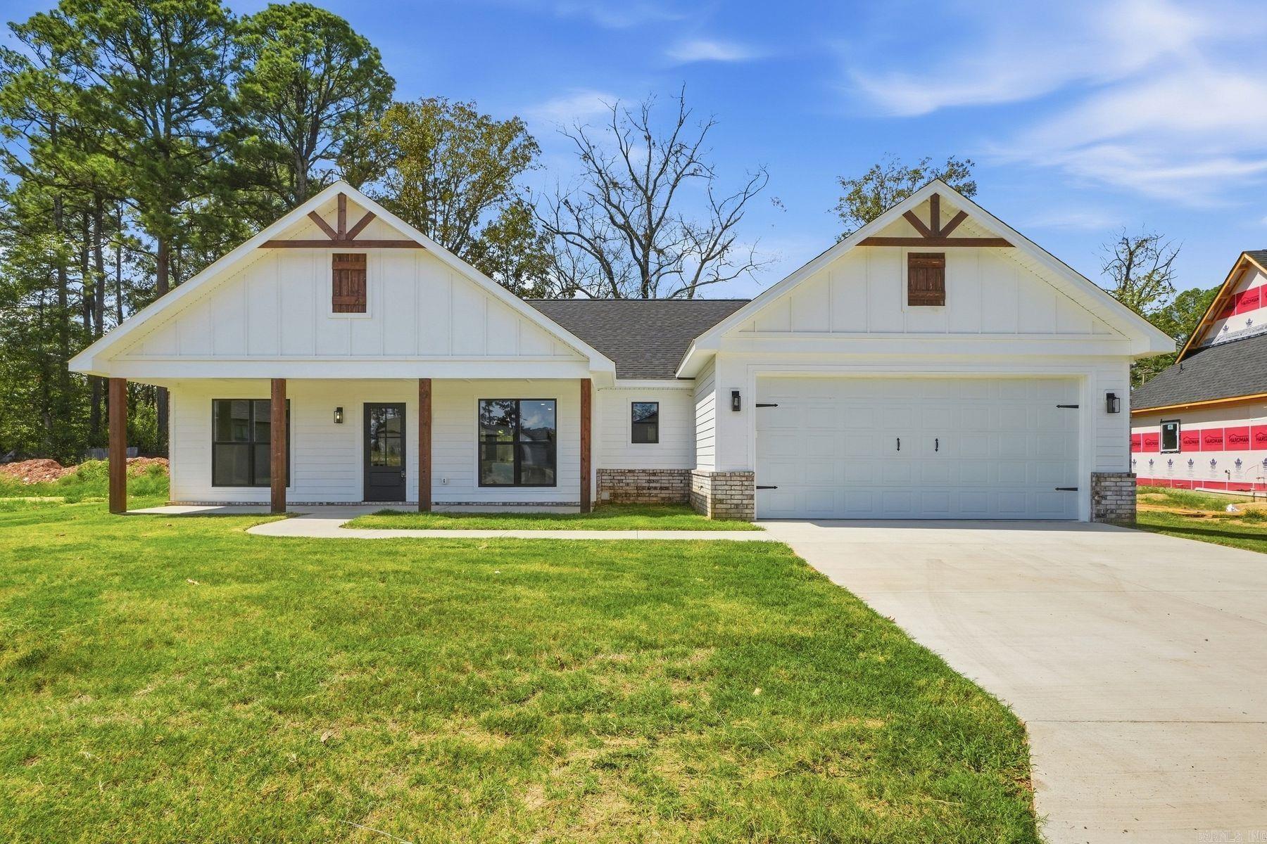 118 Riverstone Loop